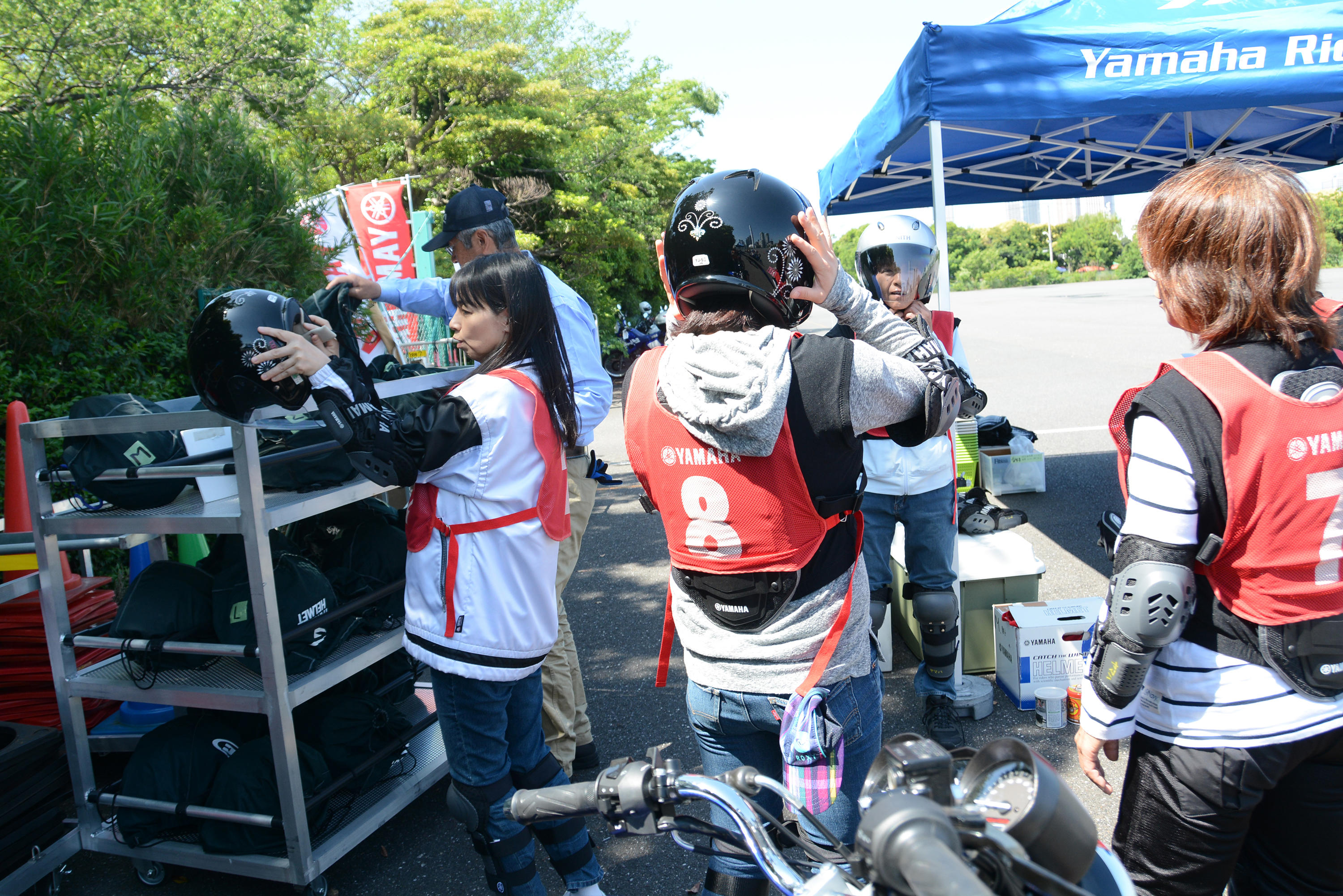 へっぴりライダー みんなと走れば怖くない 今年もやります ヤマハライディングアカデミー 女性 若者限定レッスン新設 ヤマハ バイクレンタル と連携など内容充実 ヤマハ バイク ブログ ヤマハ発動機株式会社