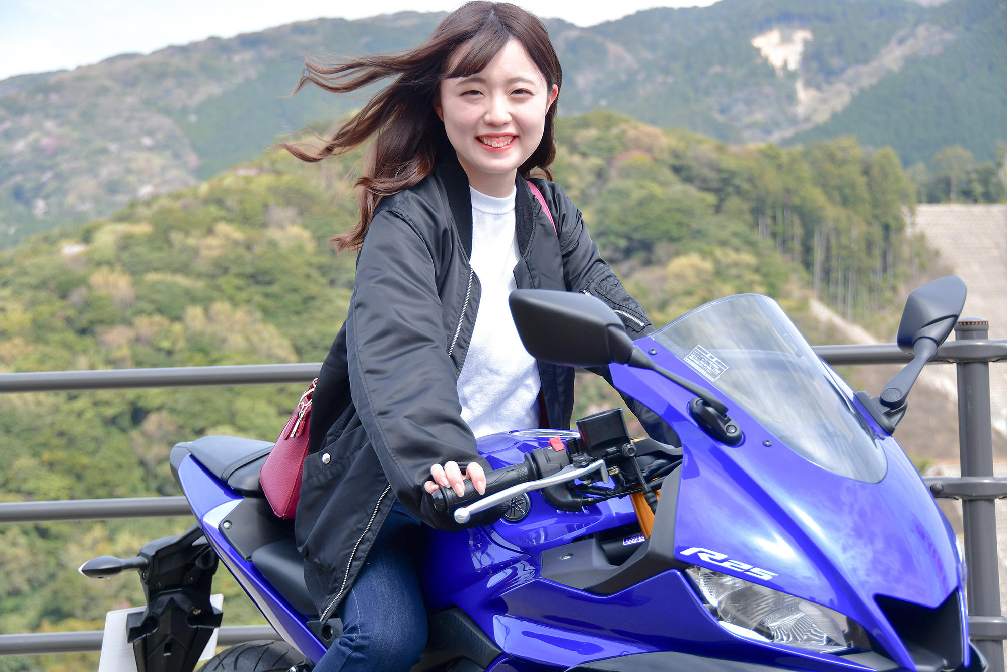 現在、教習所に通っているという未来のバイク女子さん