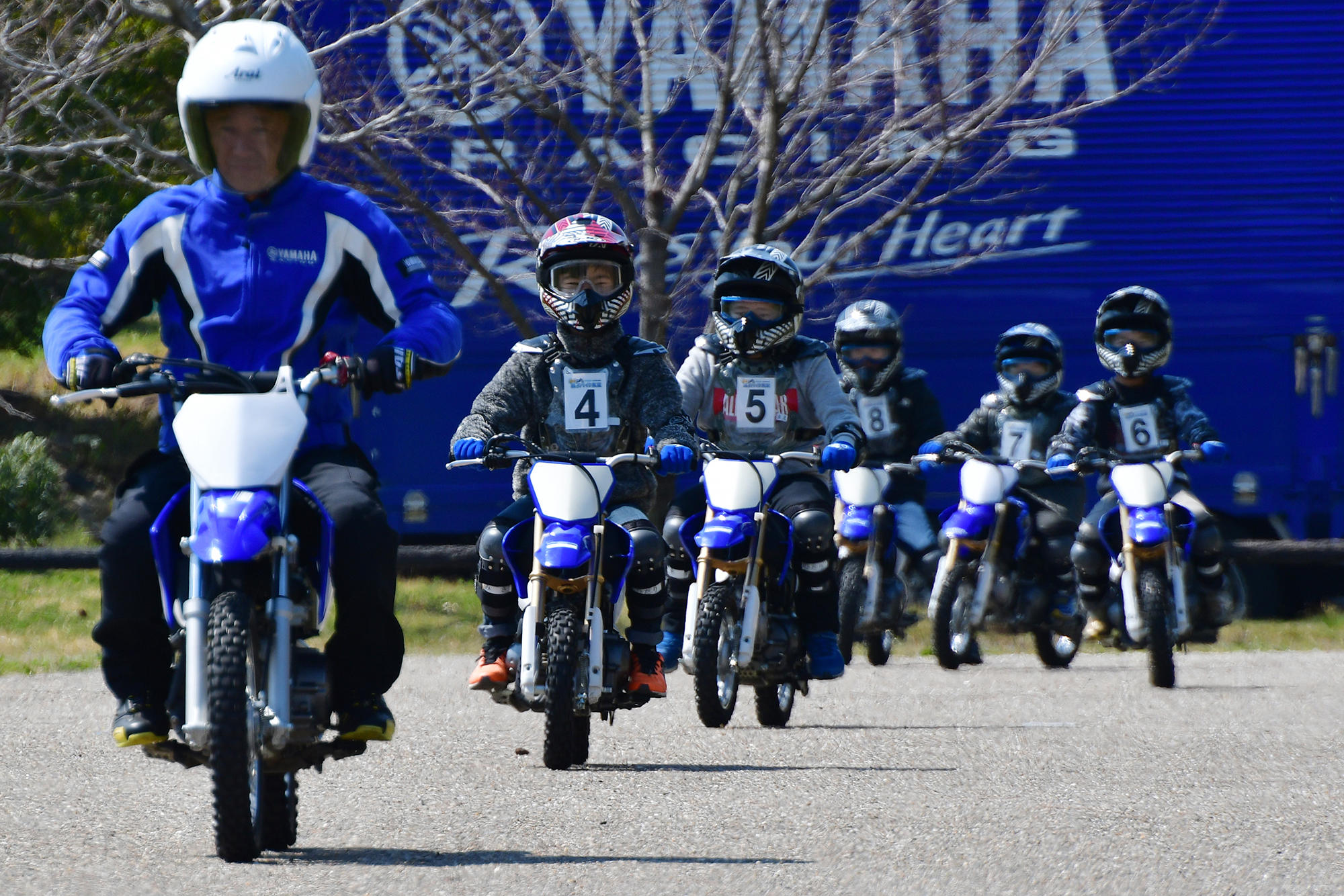 バイクが大好きなお父さん、お母さんにとっては、子どもがバイクに乗れるようになっていく姿を目の当たりにして、感激すること間違いなし！　ですけどね〜。