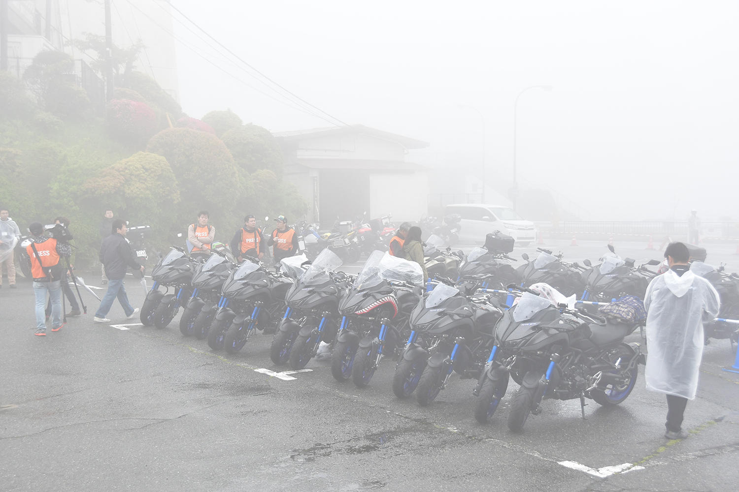 予報では、くもりだったのに。さすが変わりやすい山の天気です。