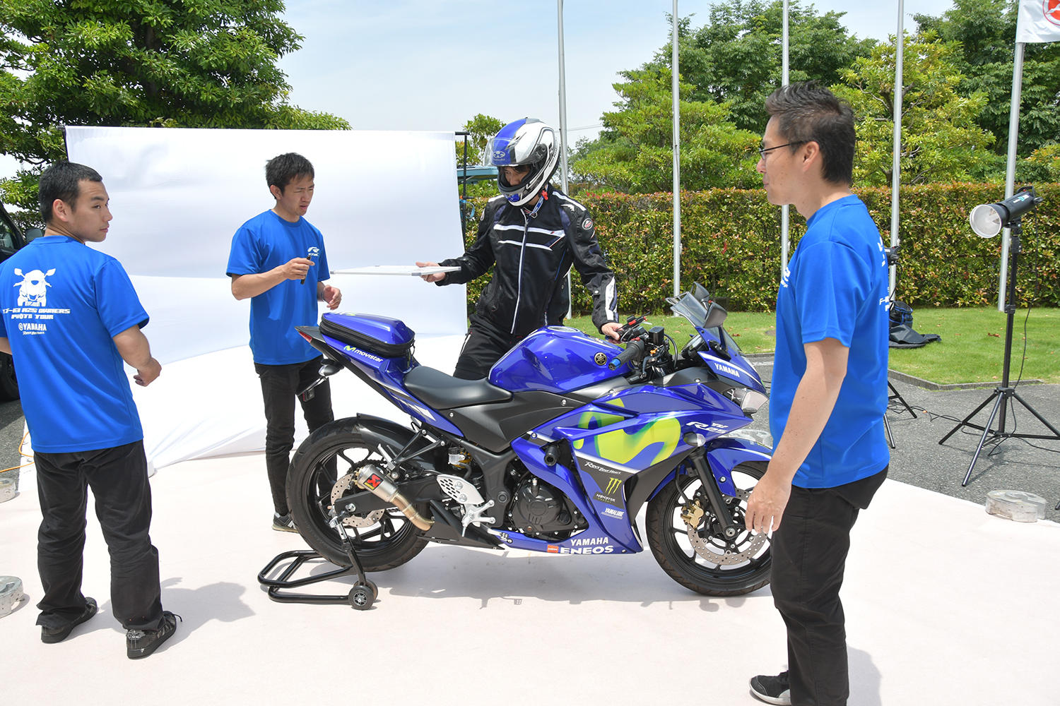 事前エントリーくださったYZF-R3/R25オーナーさんの中から、当日の抽選会で当選されたラッキーな方のみ。