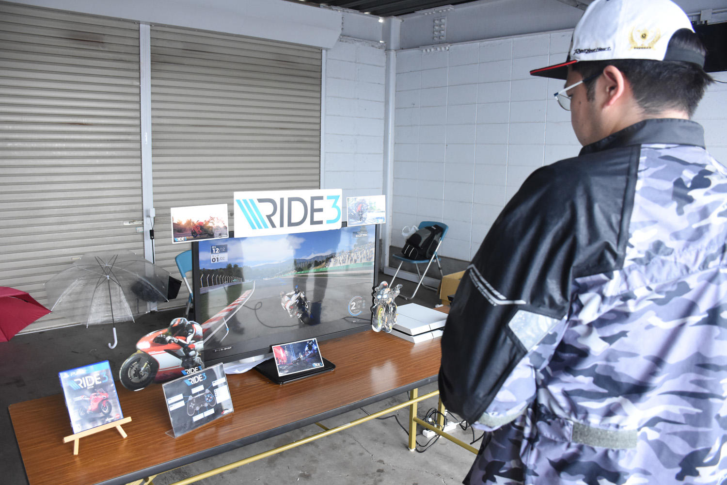 本格派のバイクレースゲーム「Ride3を展示