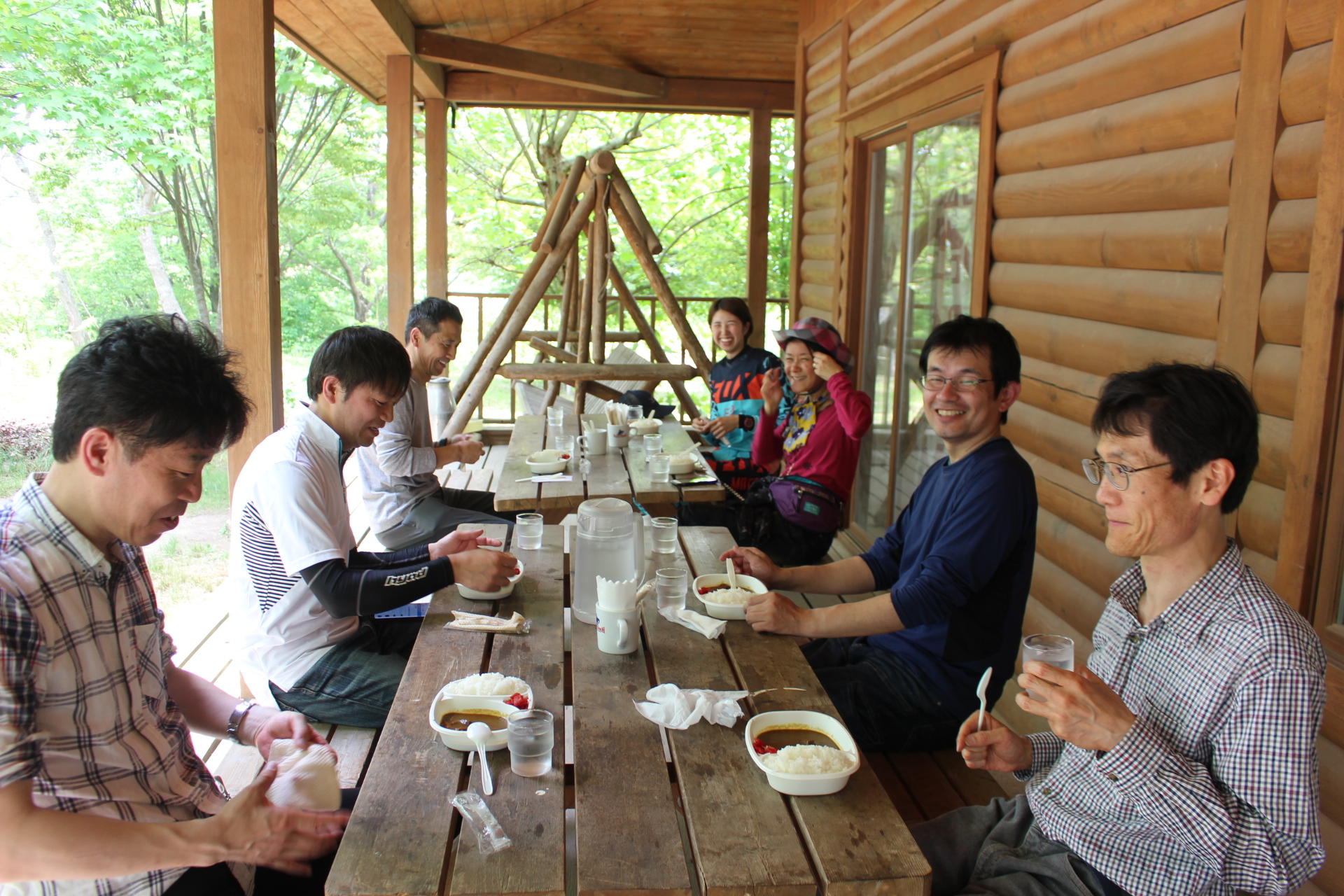 ここで話は変わりますがテージャスランチではロッジで食事ができます。