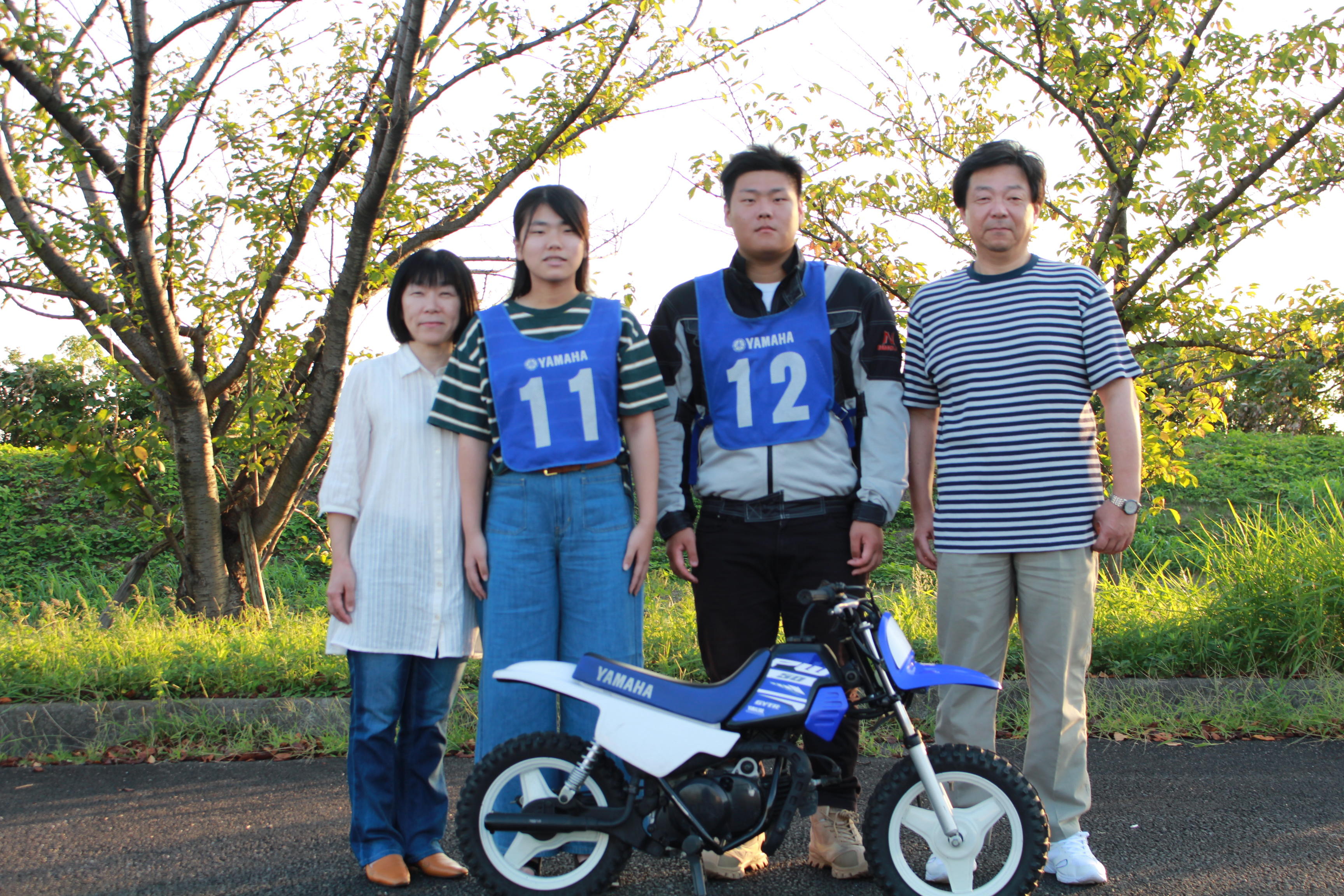 こちらです！教室卒業から6年が経ち、Ｙさんは大学一年生になっていました。昨年5月に二輪免許を取得し、1人で安全に走行できるようお父さんが「大人のバイクレッスン」を紹介してくださったそうです。