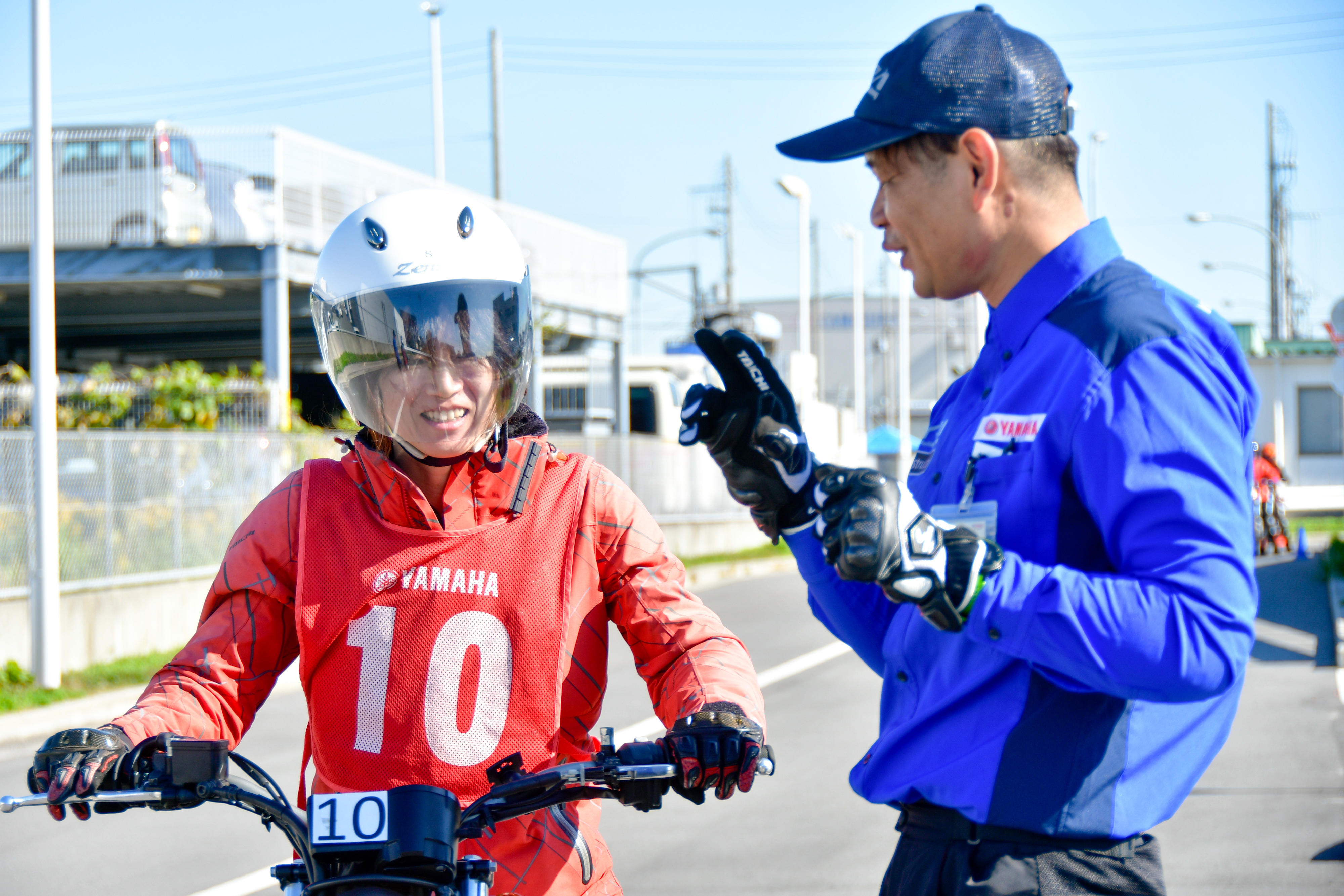 まるまる1日をレッスンに費やすためツーリングは行いませんが、いつかは受講者のみなさんに公道走行を楽しんでほしいのがYRAスタッフの願い。