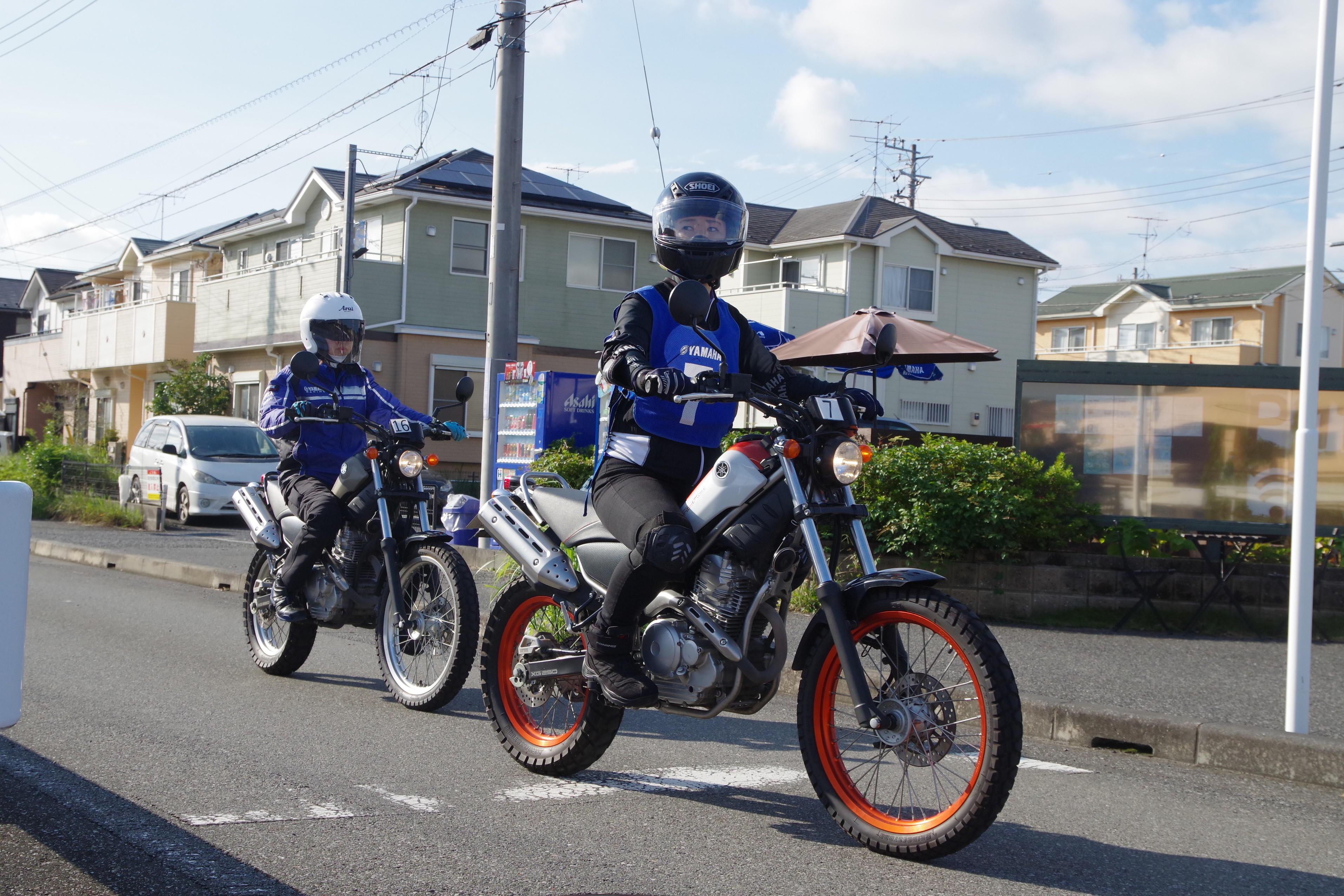 最後にインストラクターを配置し