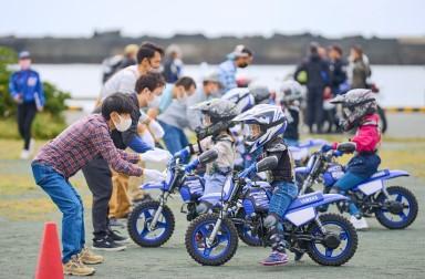 皆さん、はじめまして。ニューフェイス大久保の親子バイク教室デビュー＠福田漁港