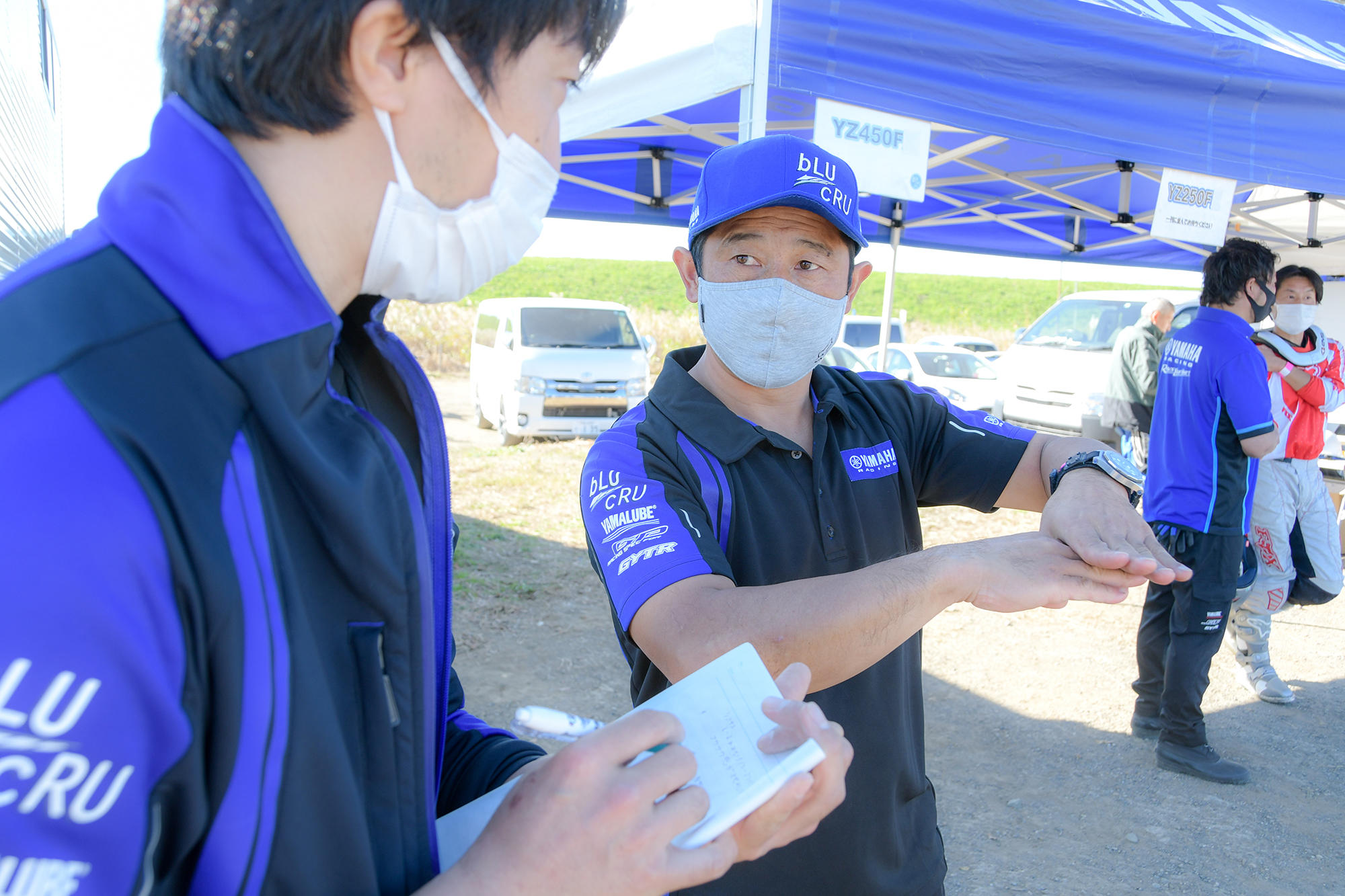 どんな練習をしたら効果的なのかを健二選手に相談し