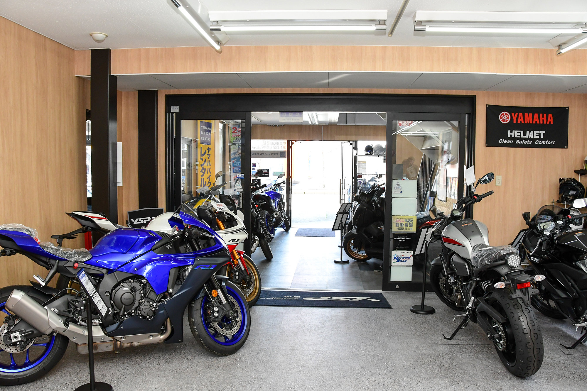 「富山県では雪により通年バイクに乗れない環境や、ライダーの高齢化によりバイクユーザーが減少傾向にあることも否めません。富山県オートバイ事業協同組合として、安全運転教室や安全運転コンテストなどを開催し、安全に長くバイクライフを楽しんでいただけるような活動にも率先して関わっています。