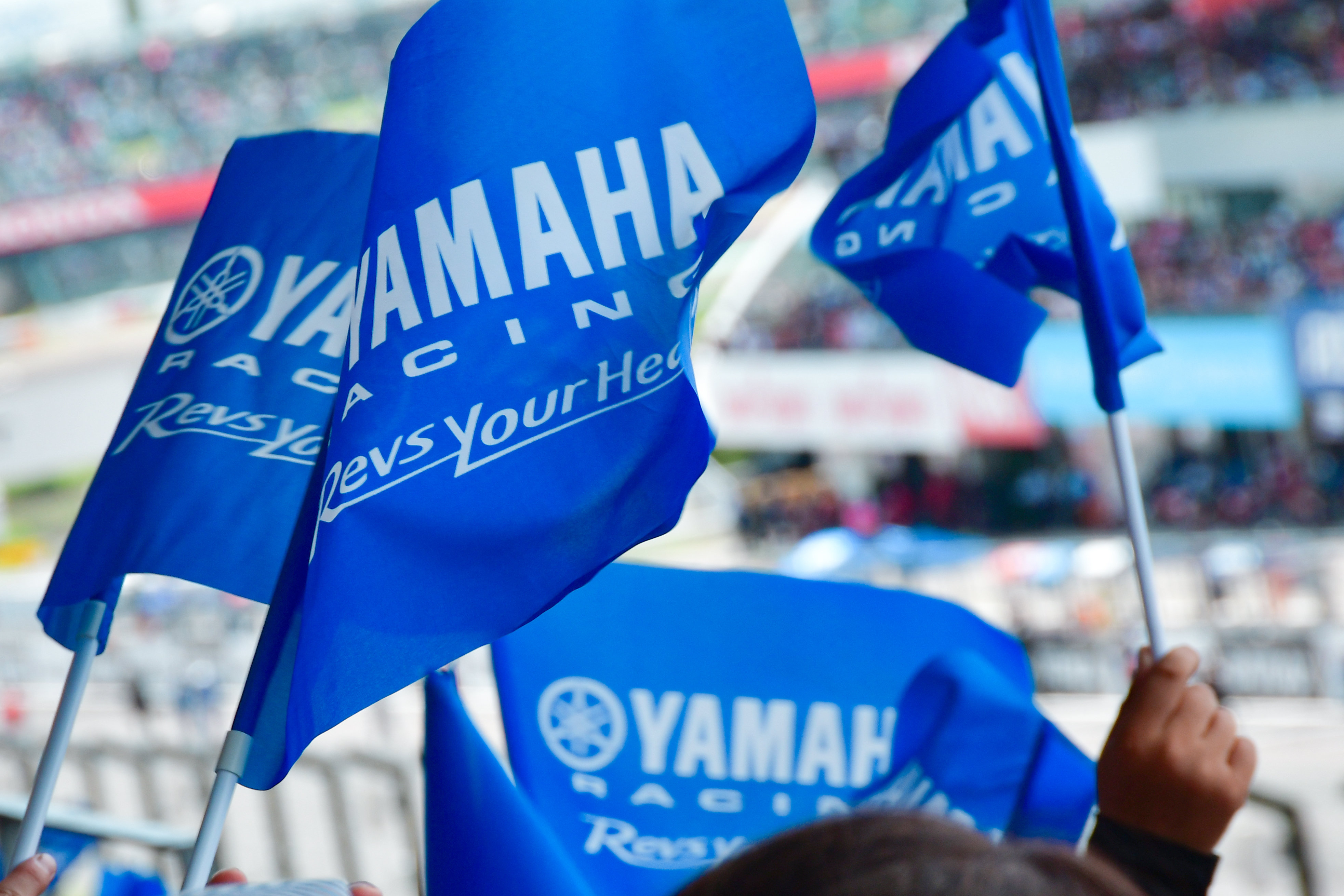 YAMAHA RACINGの旗