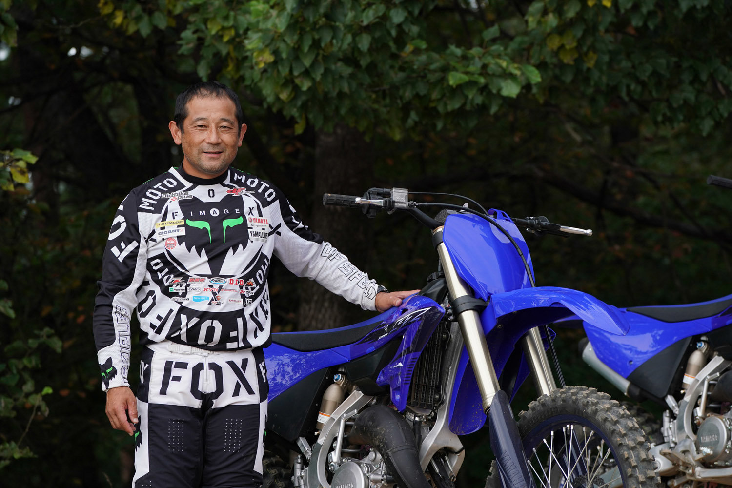 YZ125X・YZ250X開発ライダーを務めた鈴木健二さん