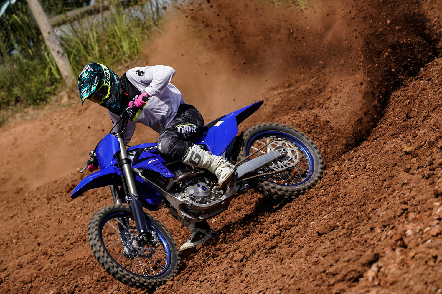 以前のYZ450Fはドンとパワーが出て