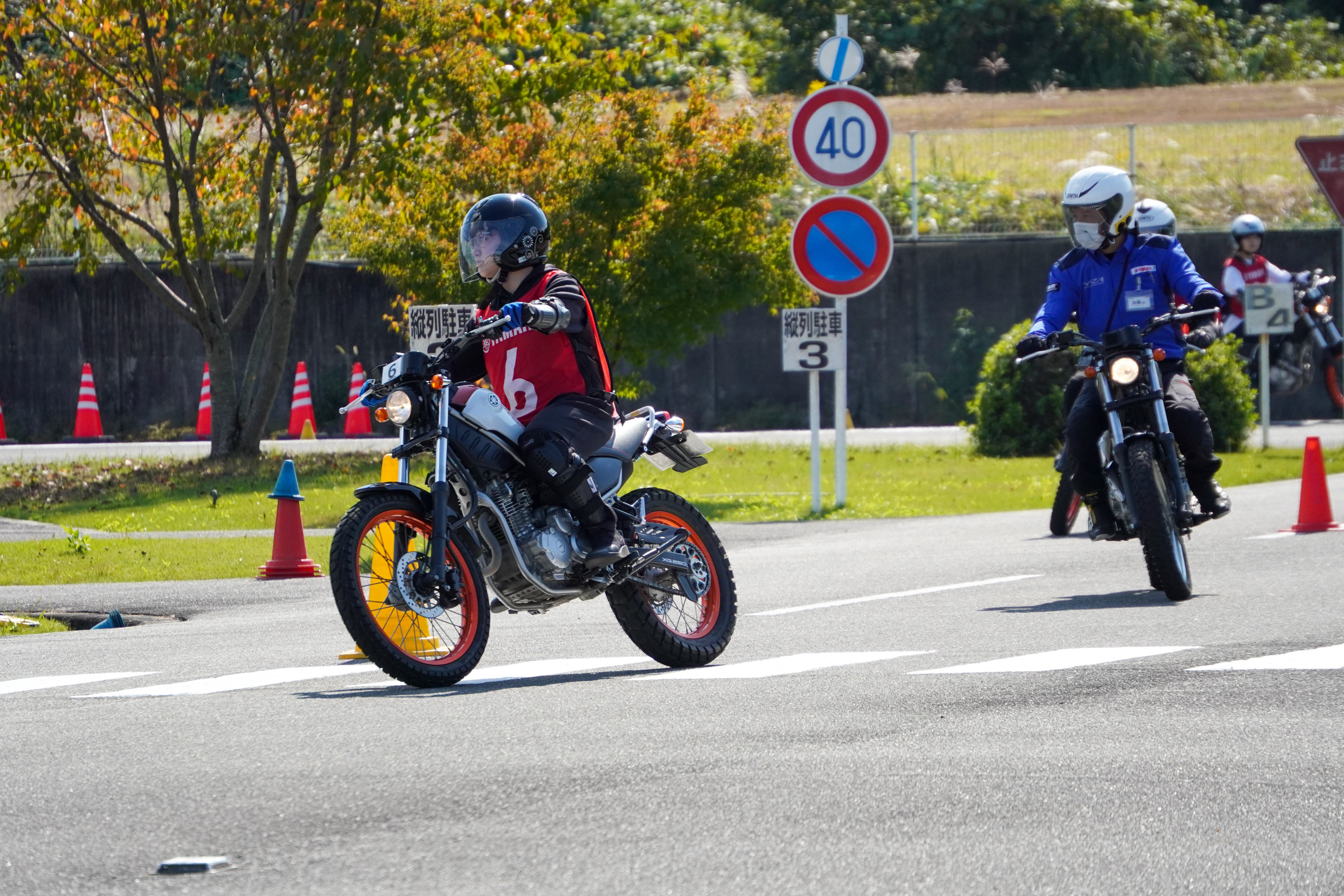 最も人気のコースはこちら！乗車姿勢、操作方法、発進停止など、ホントの基礎からレッスンします。