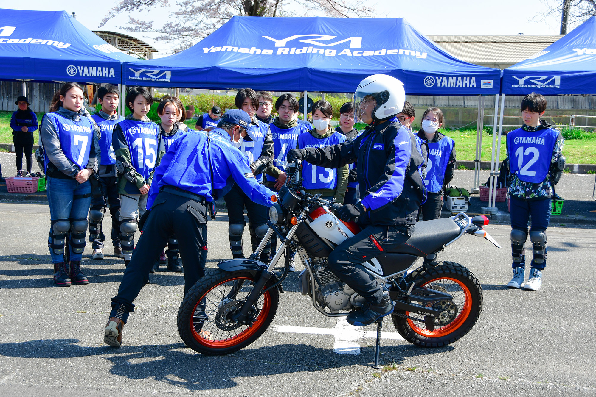 免許取り立ての方や久しぶりにバイクに乗るという、バイク操作に不安いっぱいの方を対象にしたレッスンですので