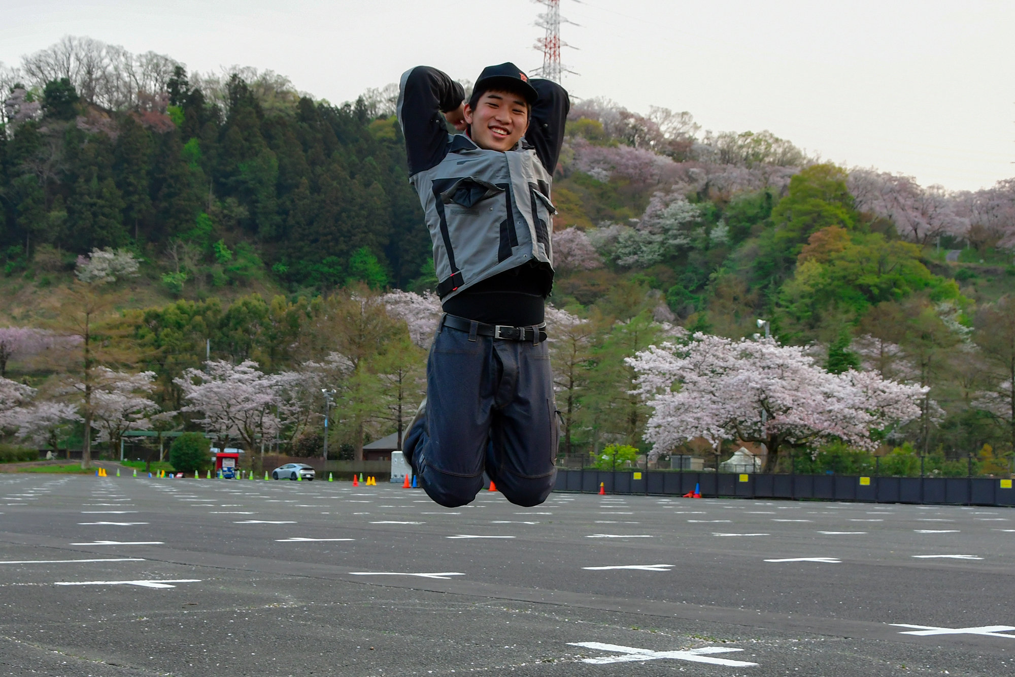 公道を一人で走ったことがなく、レッスン後に公道ツーリングがあることから、参加したという大学生。