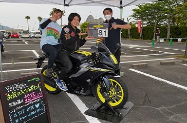 YZF-R125またがってくださった方の人数カウント