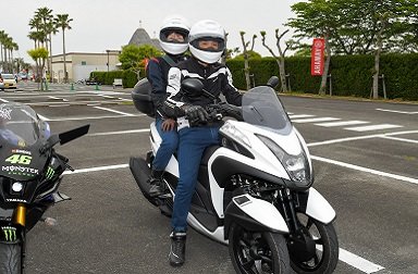 TRICITY155のオーナーさん、タンデムで来場