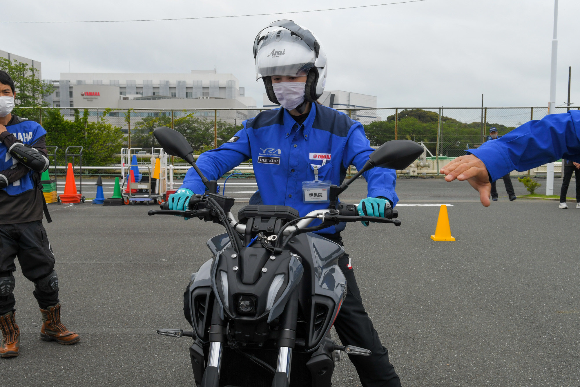 乗車姿勢の確認 