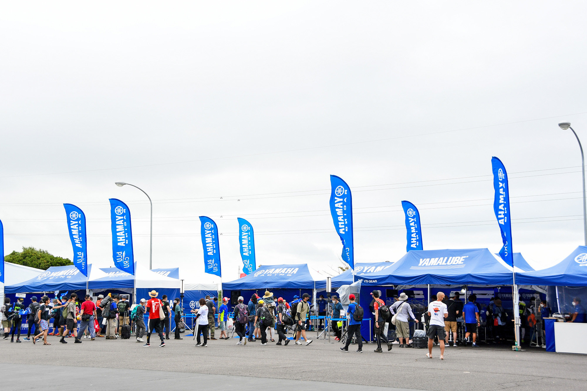 鈴鹿8耐で忘れてはならないのがファンブース。私たちも年に一度の祭典として気合を入れ、大いに会場を盛り上げます！（写真は昨年の様子）