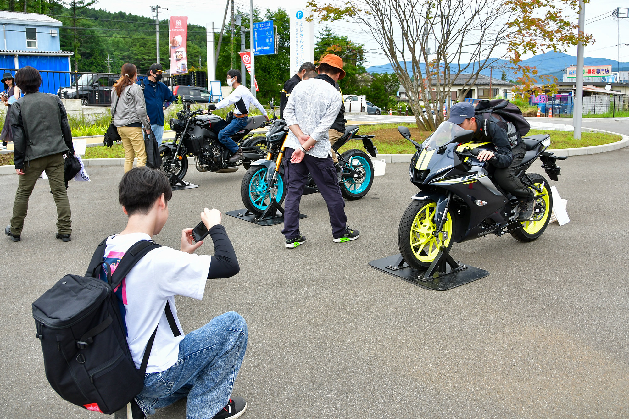 YAMAHA Rider's Caféはバイク仲間のみなさんと交流できる場としてなど、バイク乗りの方だけでなく、どなたでもお気軽に立ち寄ってひと息ついていただけるイベントです。