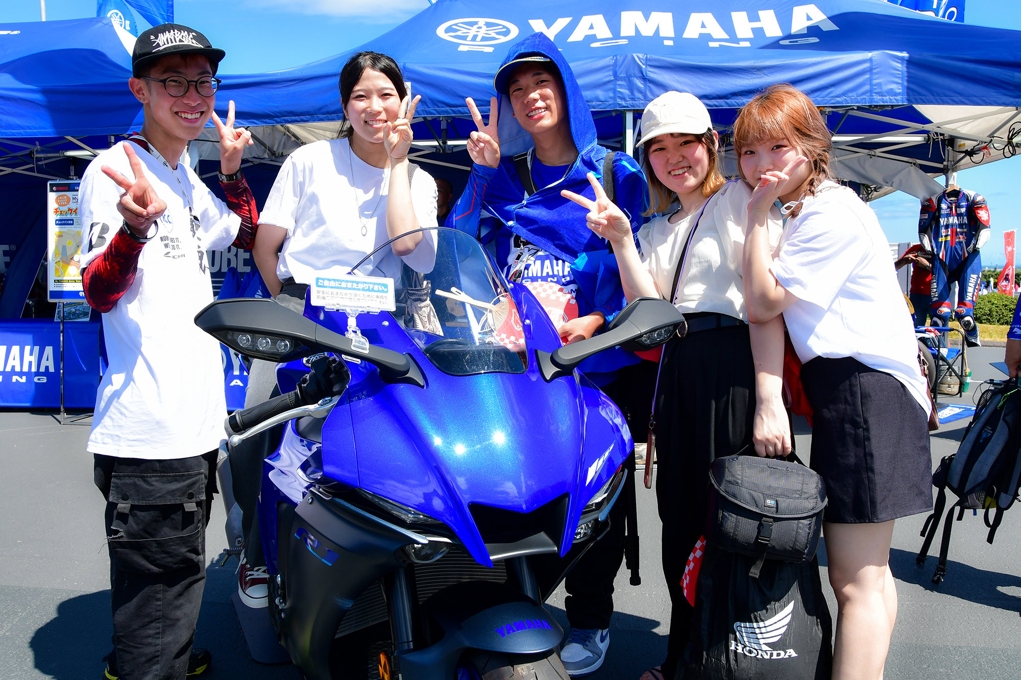 「YZF-R1」