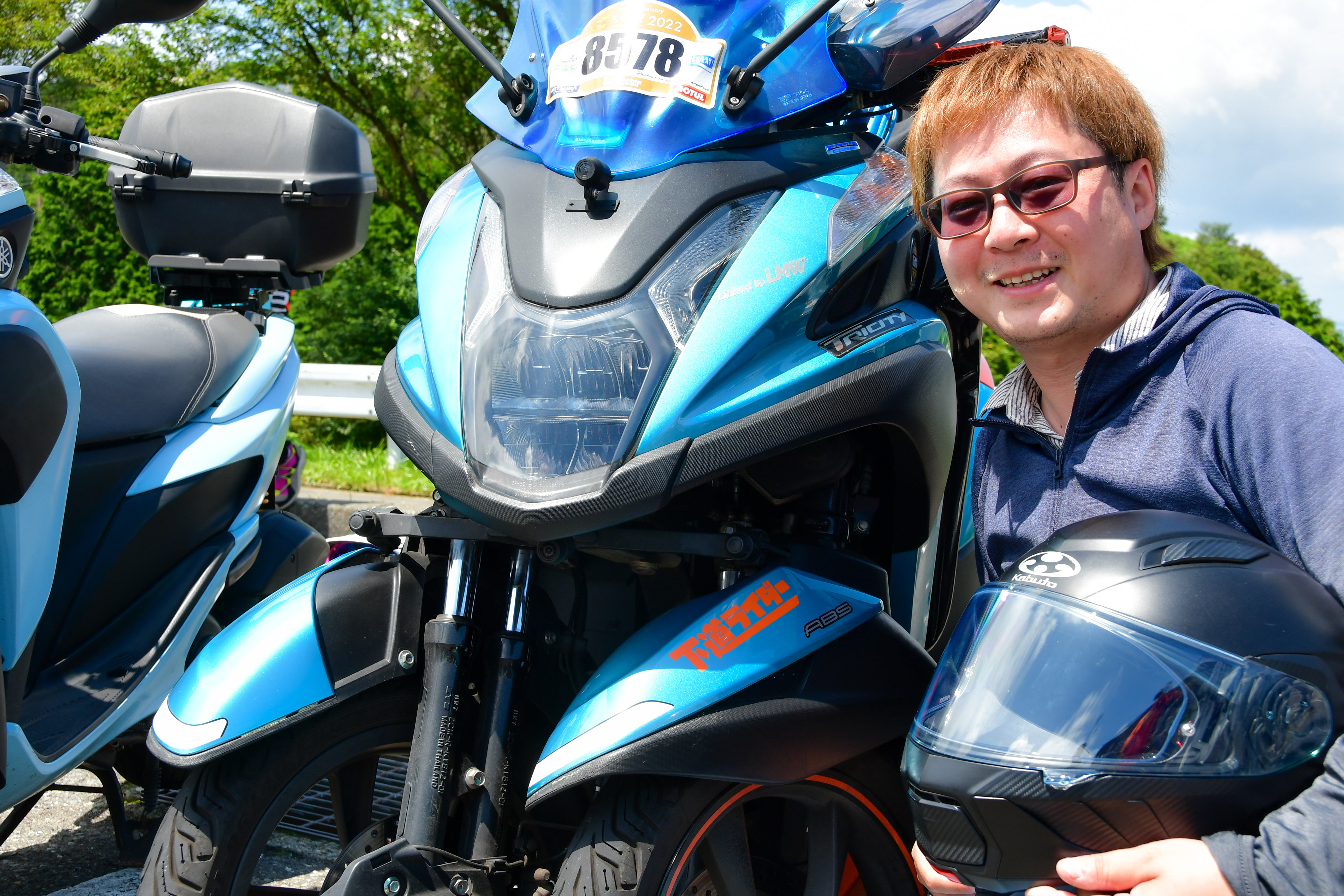 電車通勤ではロスが多いことからバイクにしてみようかなと思ったことがきっかけで、AT小型限定普通二輪免許を取得し、「TRICITY125」に乗り始めてもうすぐ5年のオーナーさん。総走行距離4万5000kmほど、そろそろ今のTRICITYを卒業する予定とのことで、愛車との最後の思い出作りの意味もあって、大阪から駆けつけてくださいました。