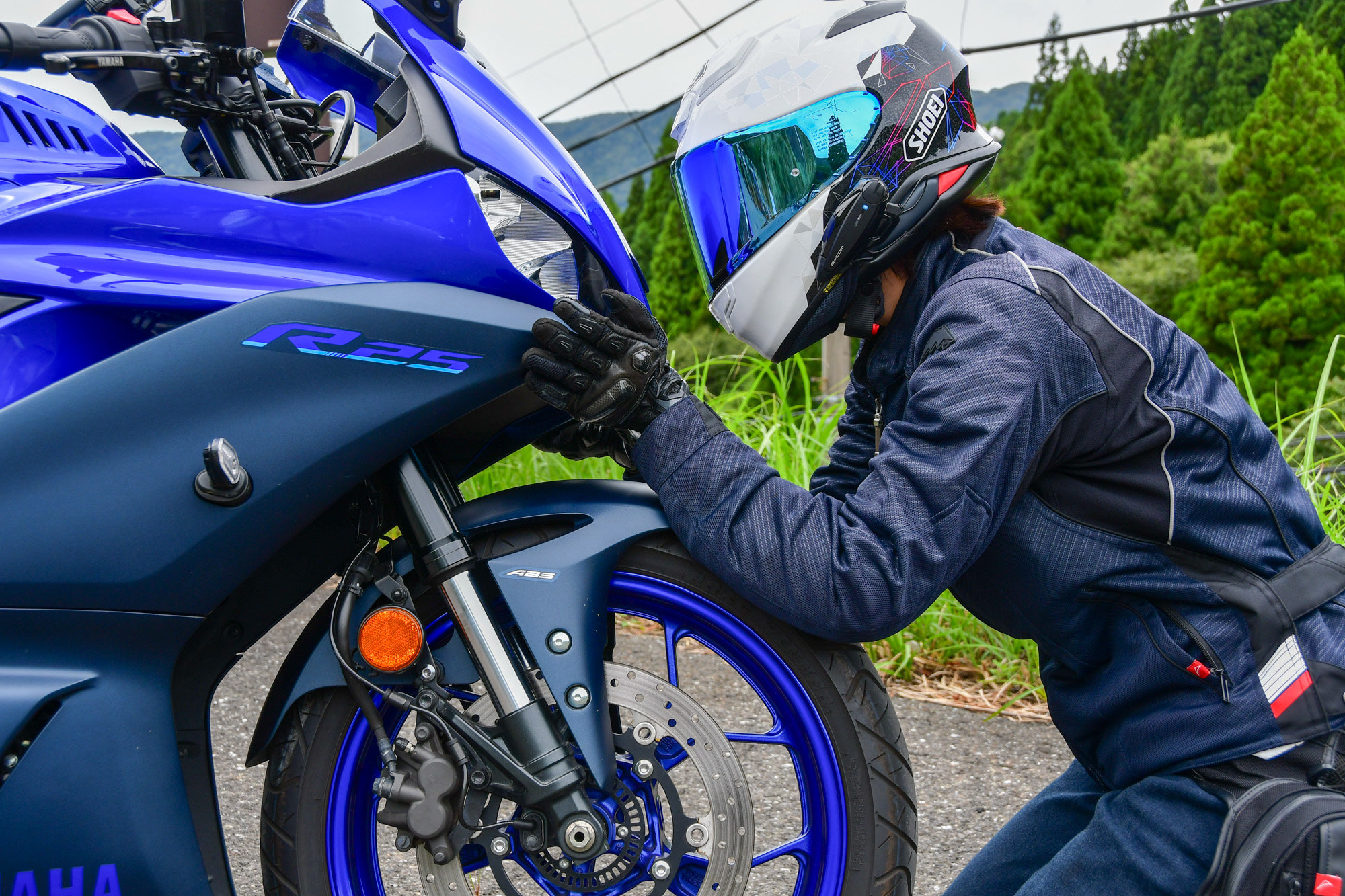 見た目に惚れて1年ちょっと前にYSP滋賀でYZF-R25を購入されたオーナーさん。