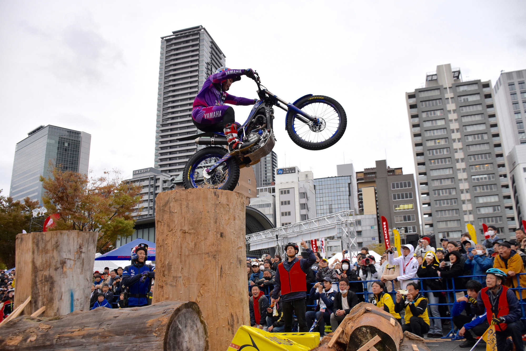 後半に入ると我慢のレースが続きましたが、それでも最終戦では3位に入り、黒山選手に続くランキング4位でシーズンを終えています。