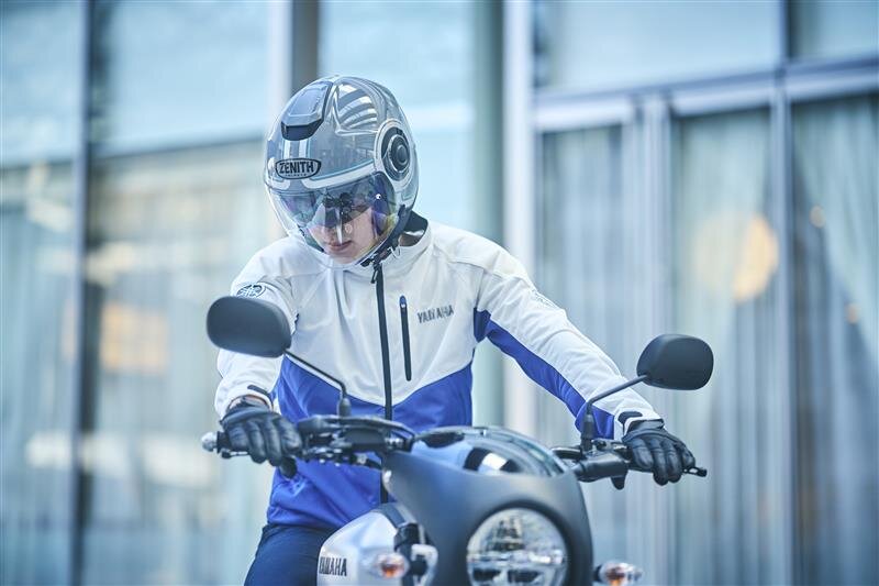 ライダー跨り