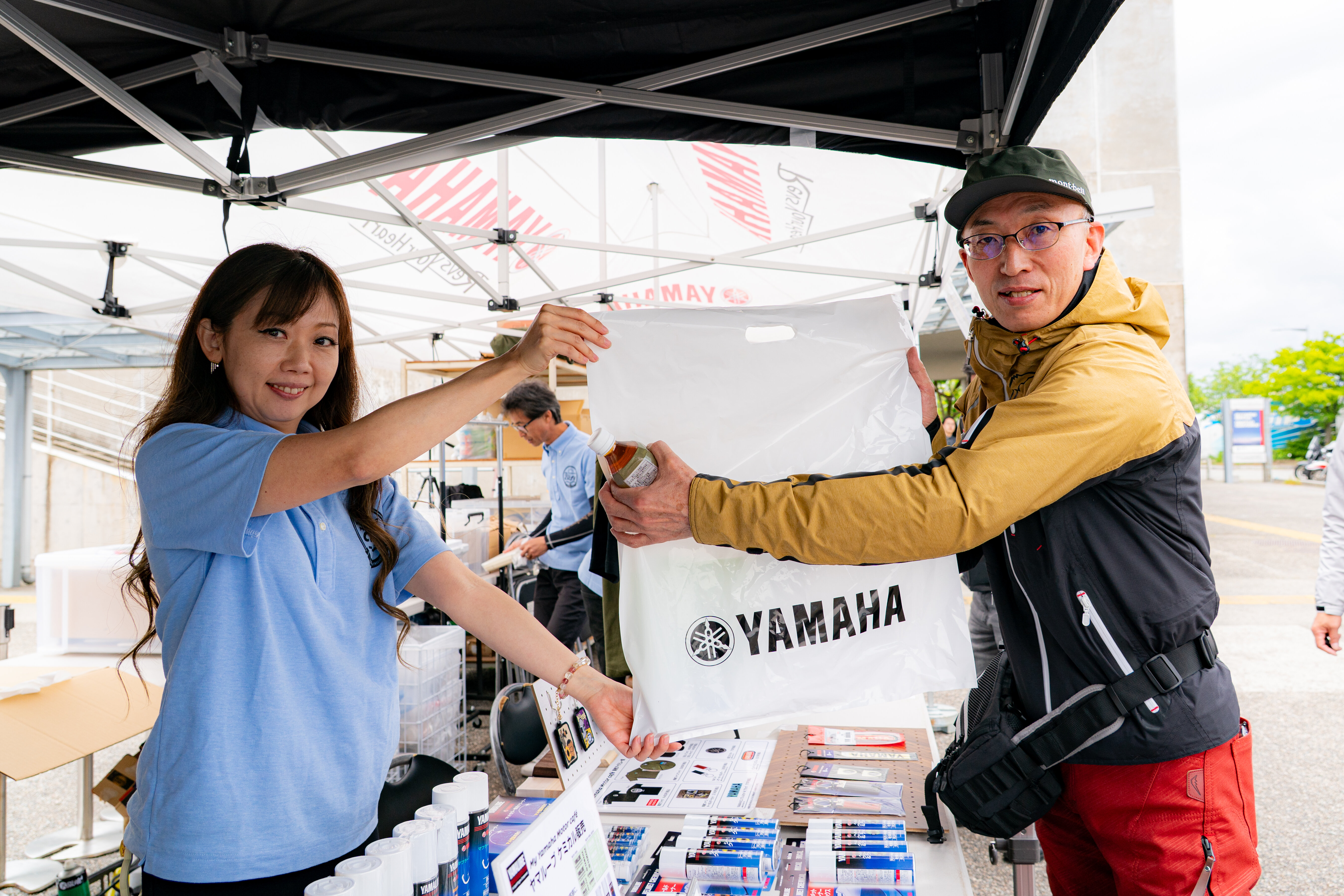 会場でご購入いただいた方には、YAMALUBEステッカーをプレゼント！（枚数に限りがあります）