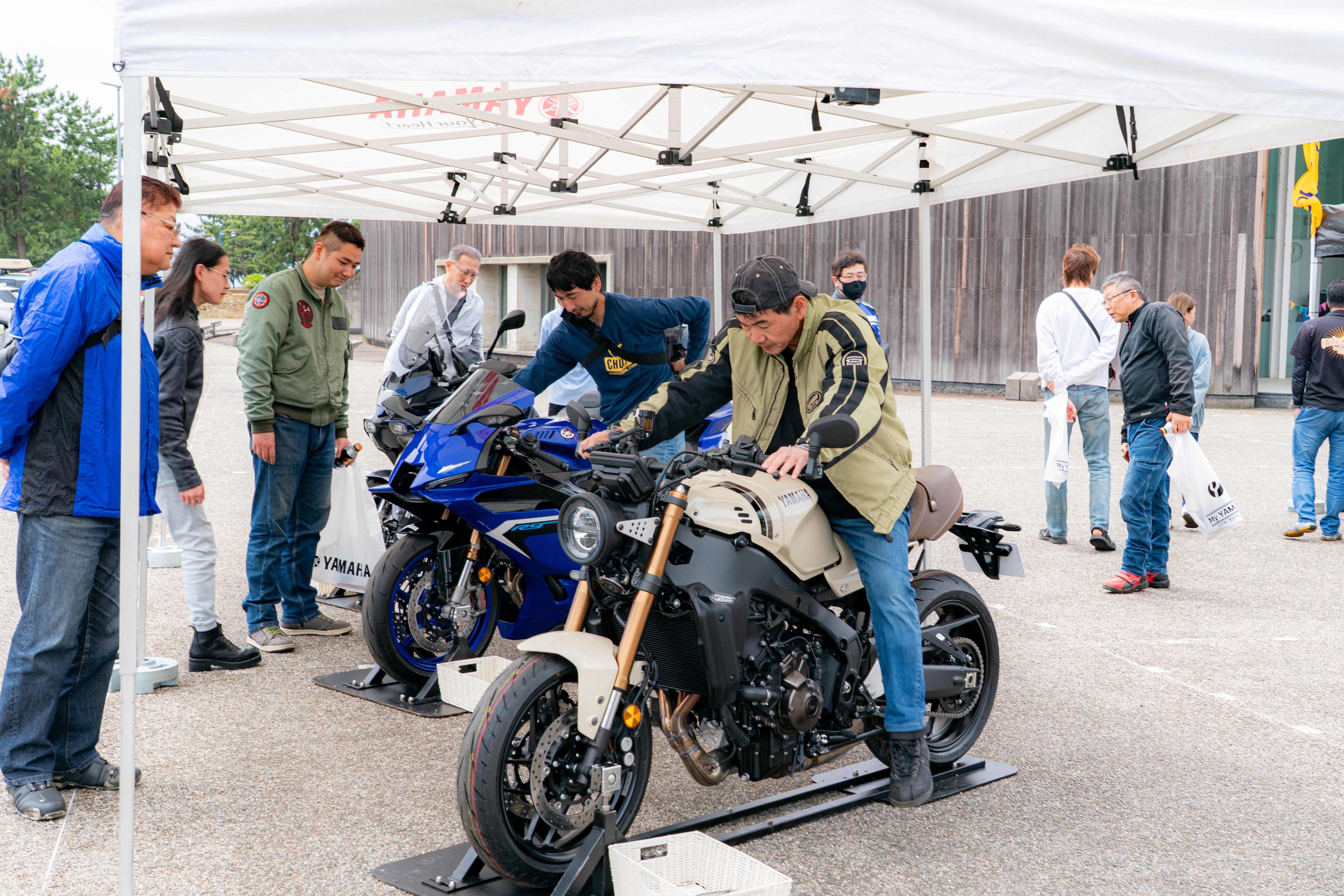 会場によってモデルは変更になりますが、展示コーナーでは
