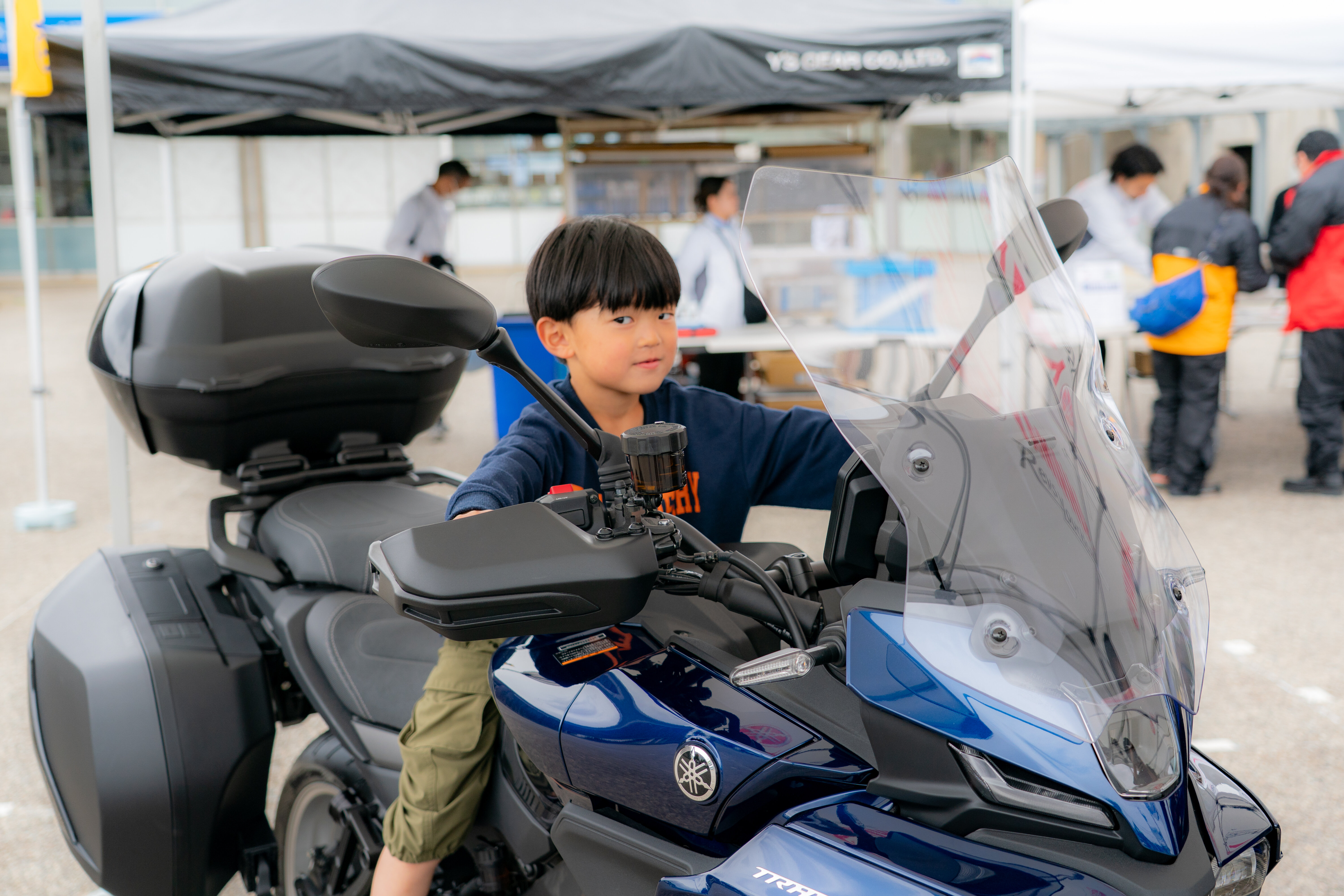 みなさんのスマートフォンをお渡しいただけば、撮影のお手伝いもしますので、お気軽に。