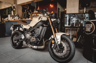 XSR900 日本限定カラー　アイボリーについてご紹介します