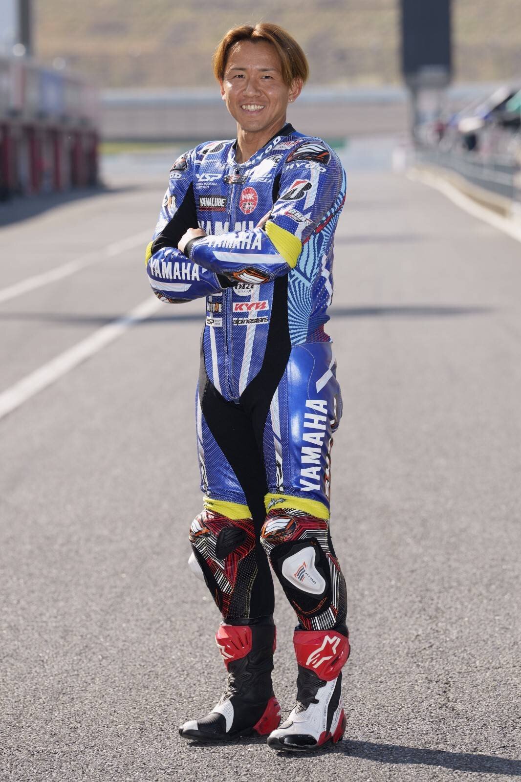YAMAHA FACTORY RACING TEAM #2 中須賀 克行選手