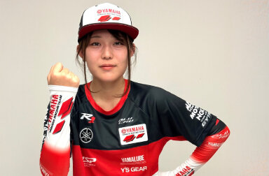 バイク初心者・ミカリン、初めての鈴鹿8耐YSPパドックツアー体験レポート