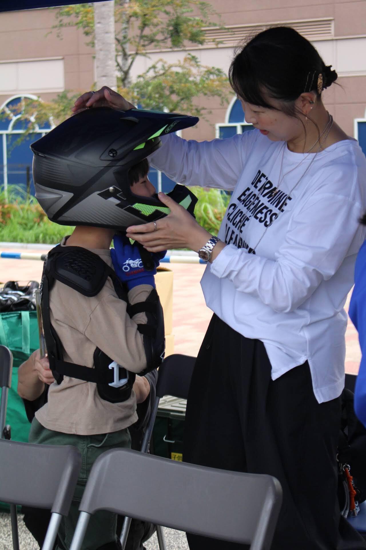 インストラクターさんたちがサポートしてくれるので、初めてでもしっかり装具を身につけることができました！