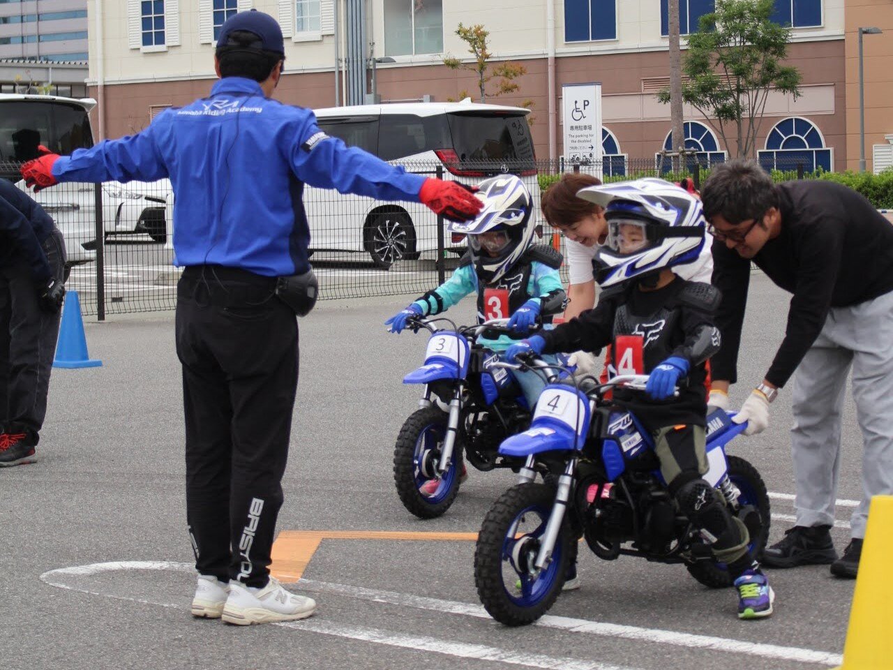 そしていよいよ息子がバイクにまたがる瞬間が......！