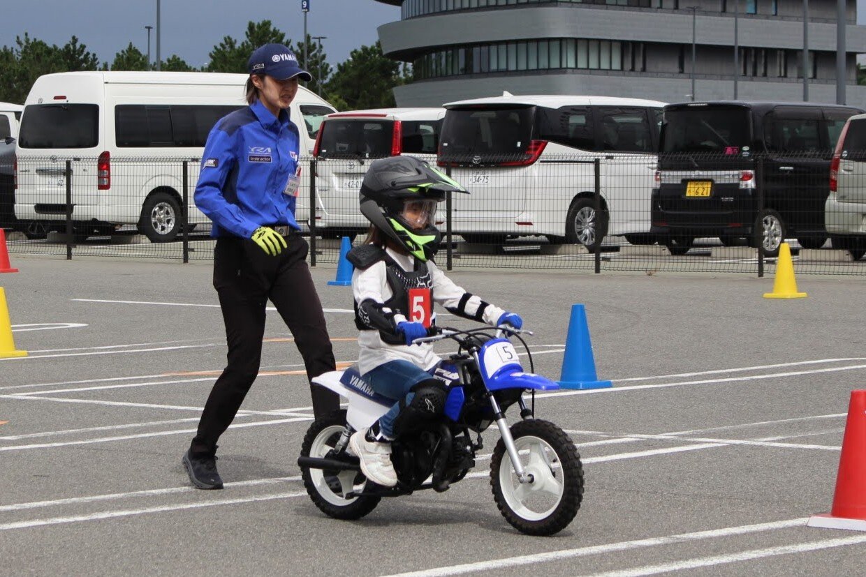 見てください、この姿。