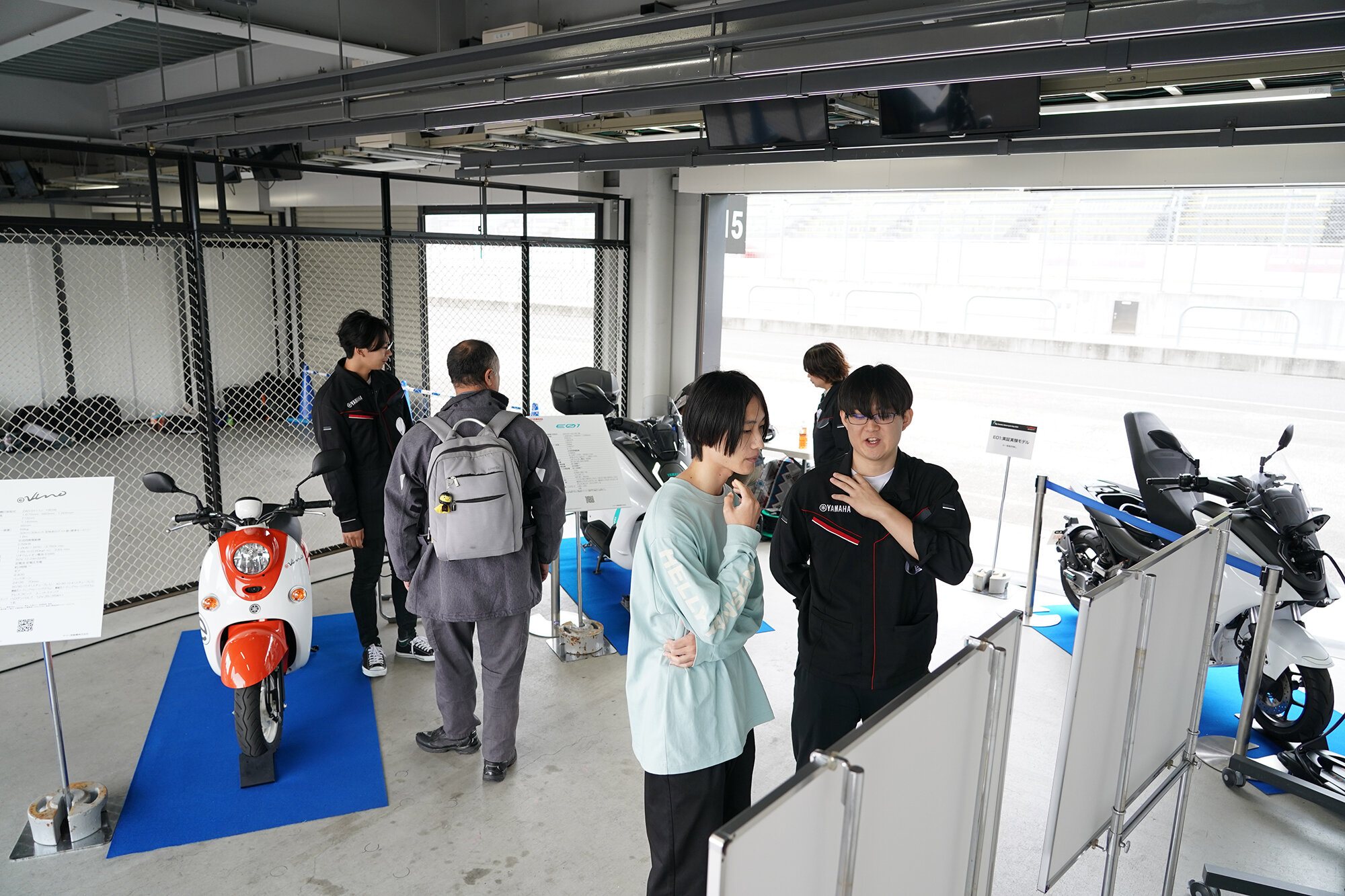 電動バイクの部門に