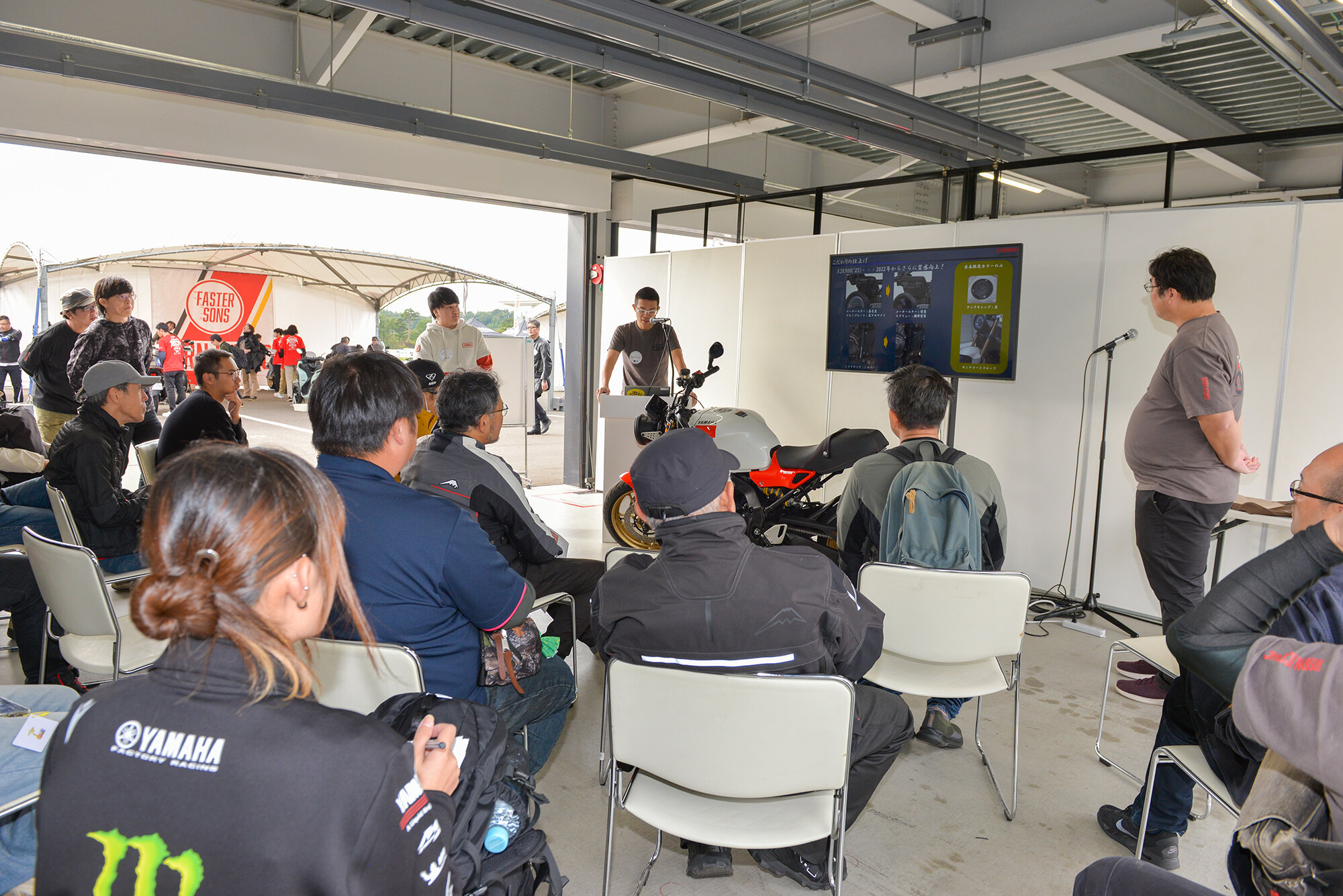 開発に携わったメンバーが登場し