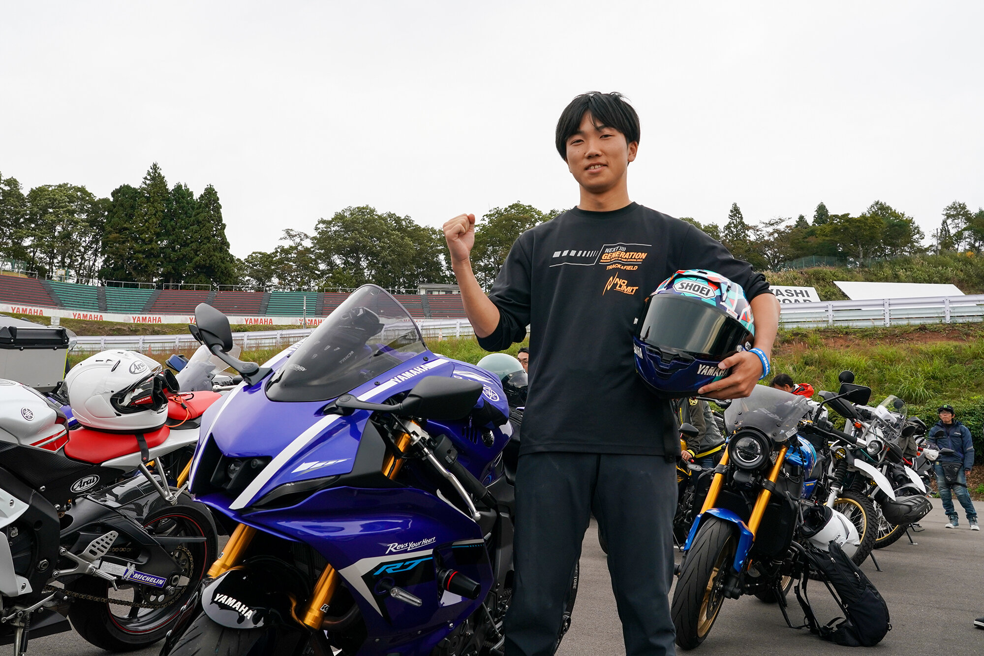 小学生の時にゲーム配信のYouTuberを通じてYZF-R6のことを知り、かっこいい!と思ったことがきっかけでYZF-R7オーナーに。
