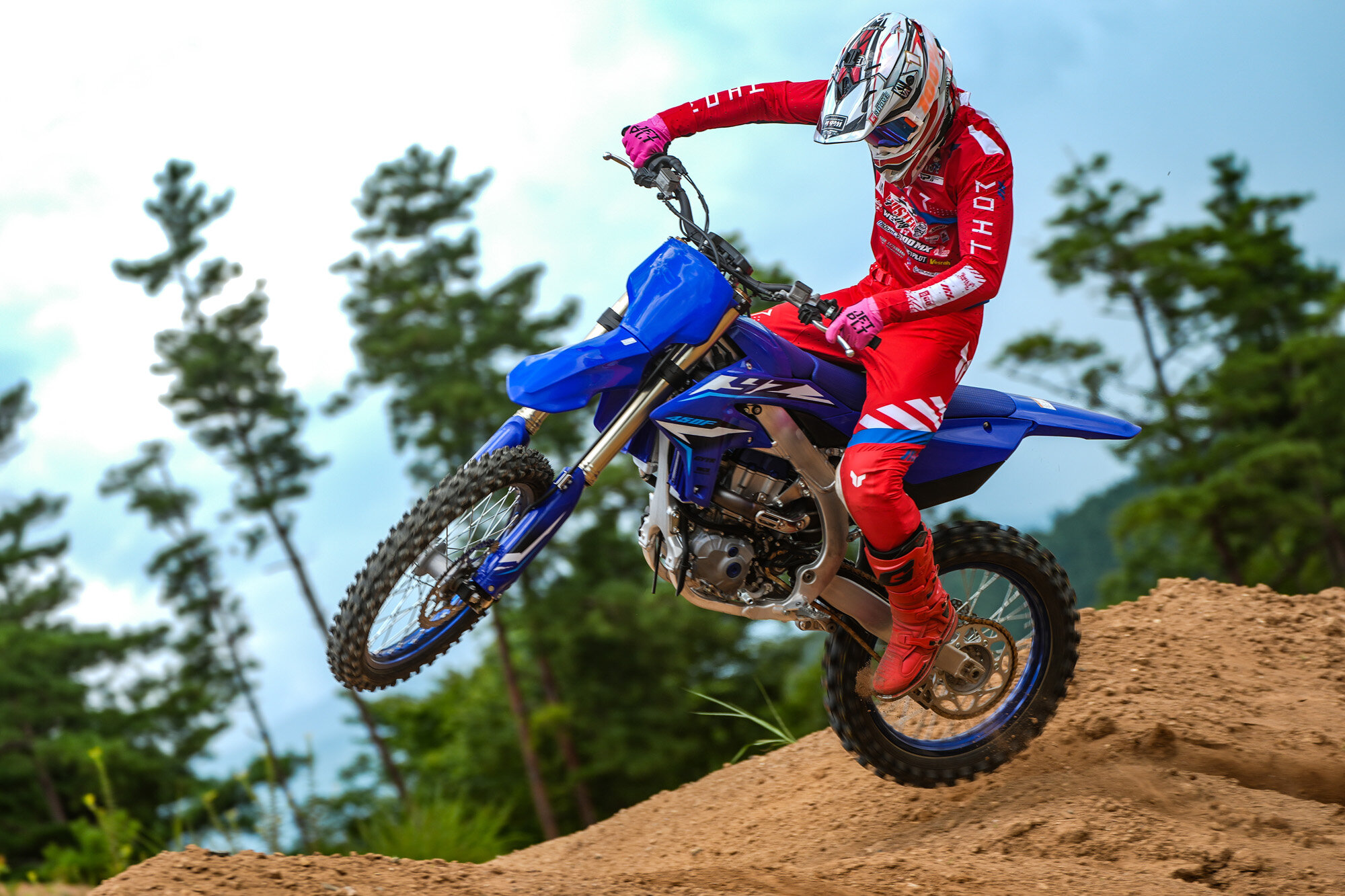 車体も乗りやすさの向上に大きく貢献しています。