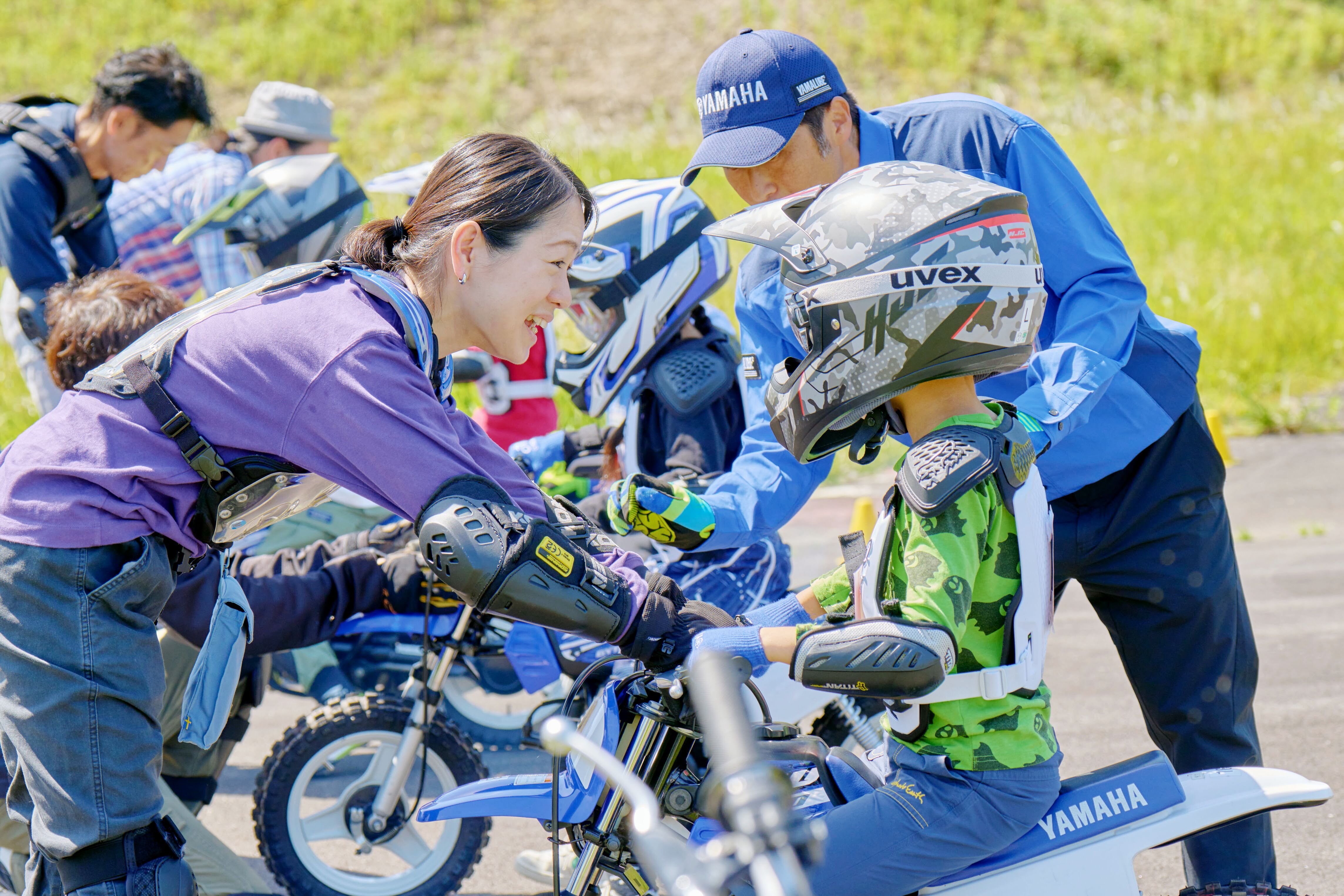 インストラクターの先生からヒントをもらいながら、基本操作を思い出して......