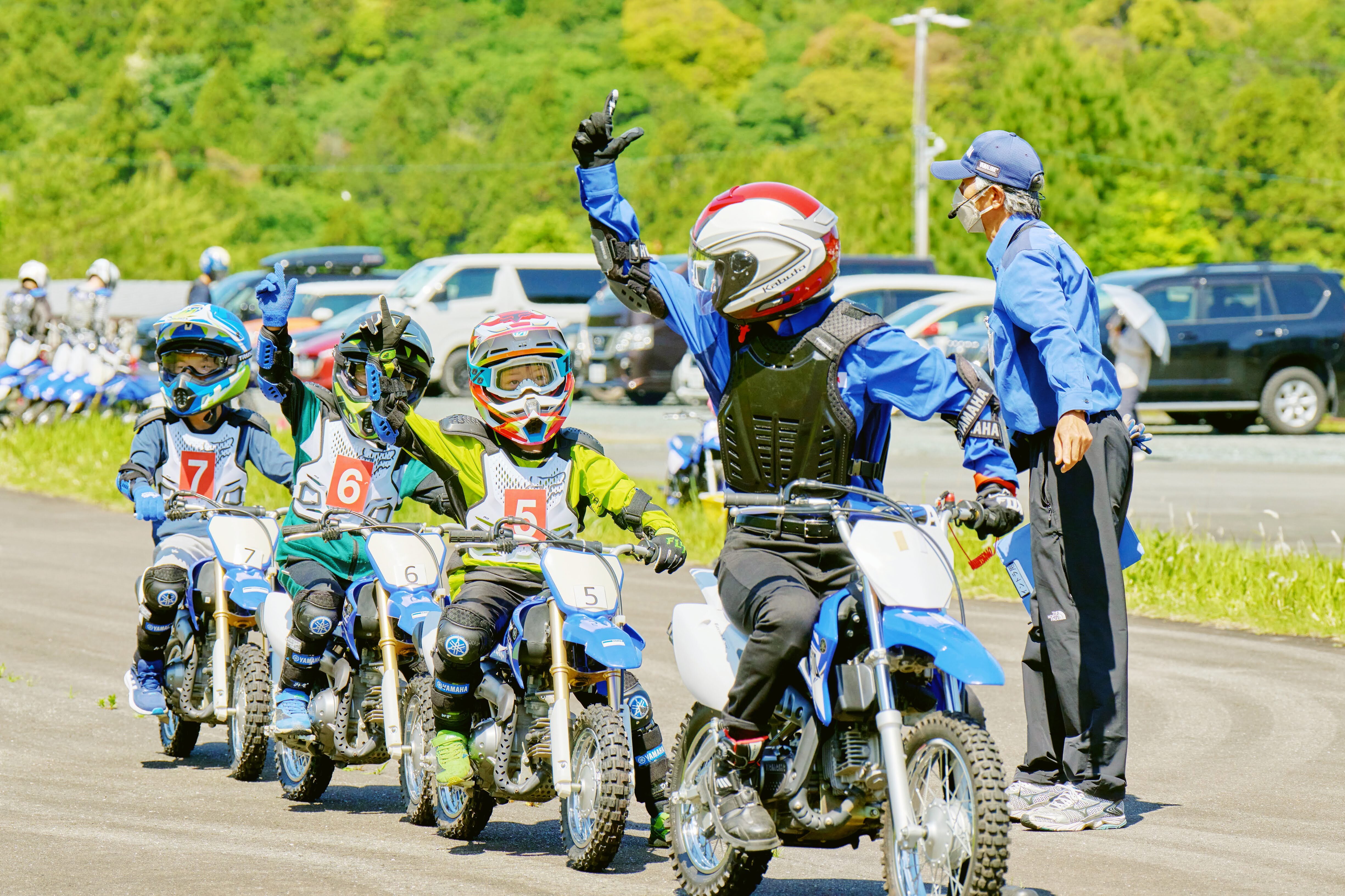 みるみるうちにバイクの乗り方を思い出していく姿にびっくり！<br />
