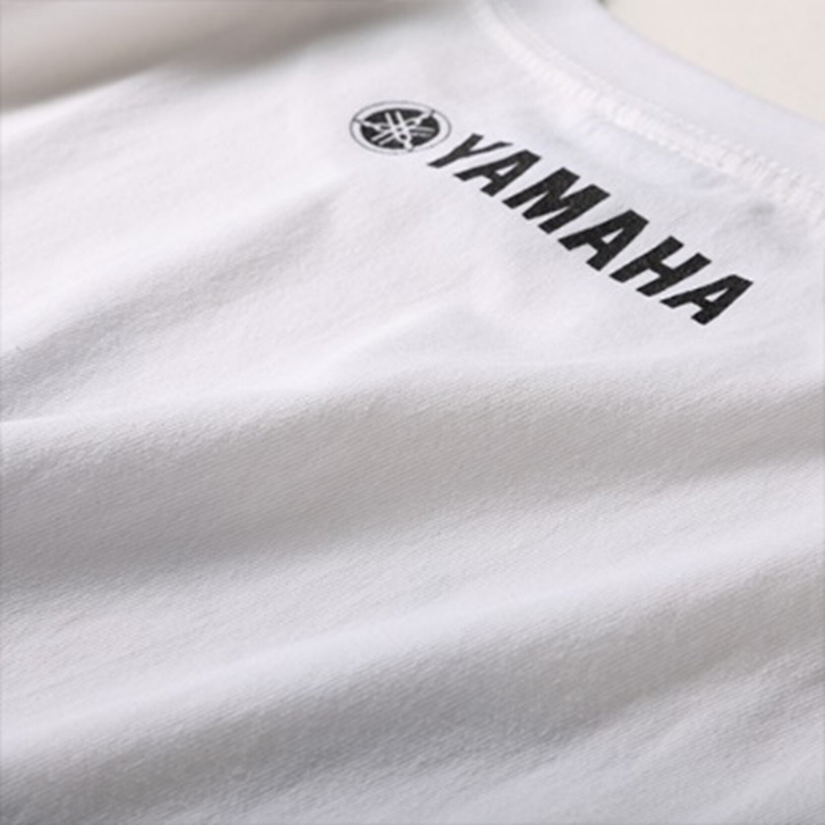 素材はコットン100％。第1弾同様、6.6オンスのヘビーウェイト生地で