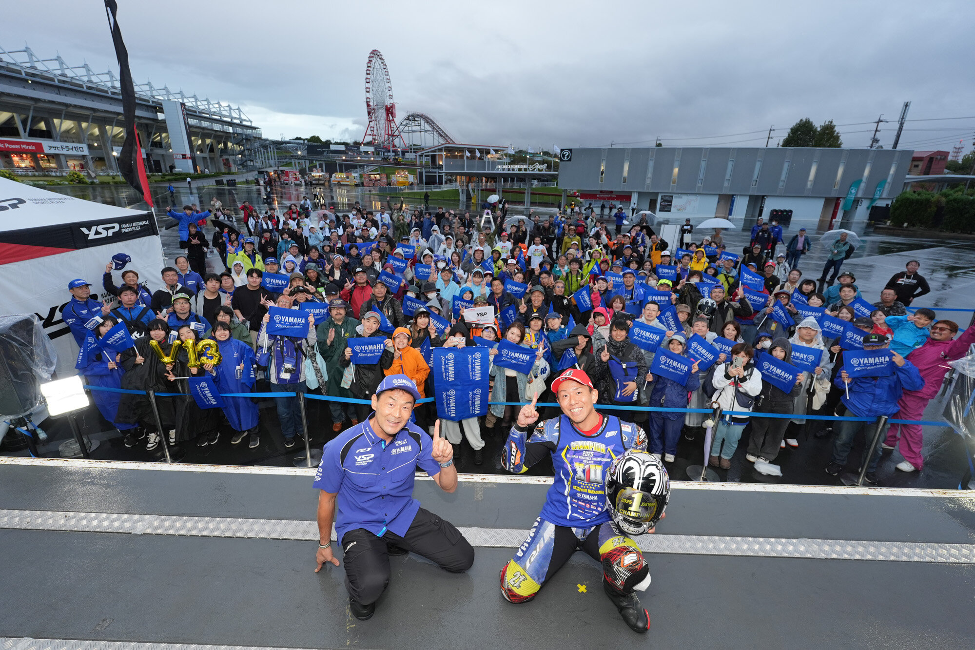 続く最終戦の鈴鹿では事前テストでの転倒で負傷。