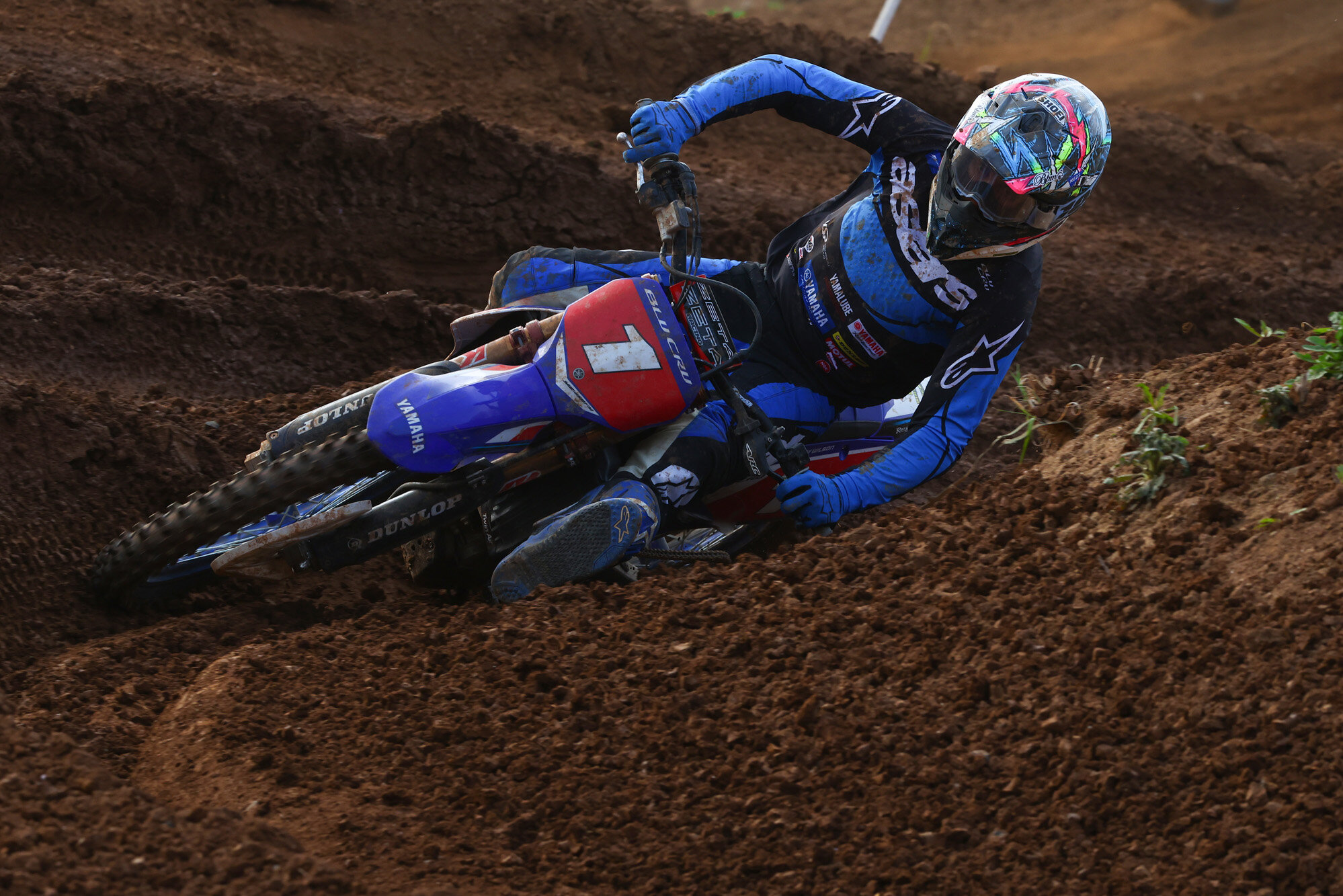 それでも、ジェイ選手とYZ450FMはシーズン中に2回の五連勝を達成。