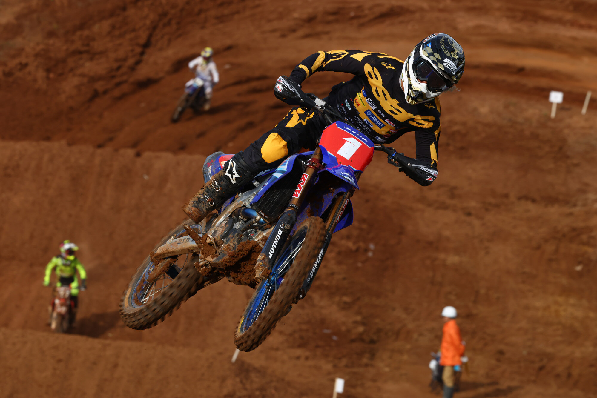 そしてIA2クラスでは、昨年のチャンピオンである#1 中島漱也選手(YAMAHA BLU CRU RACING TEAM TAKA)がYZ250Fで大暴れ!