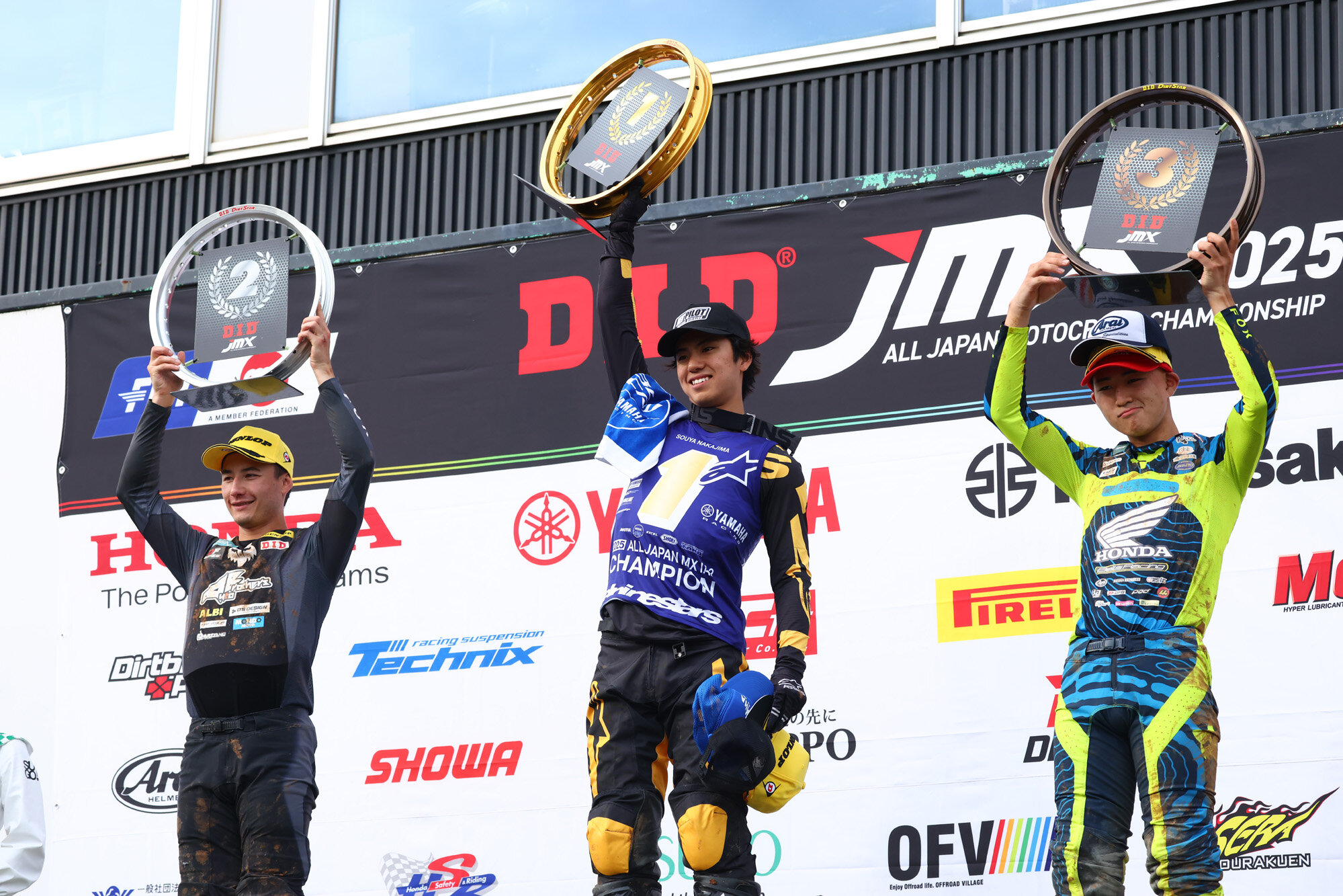 シーズン16ヒートを戦って8勝、2位7回と、合計15回もの表彰台を獲得。