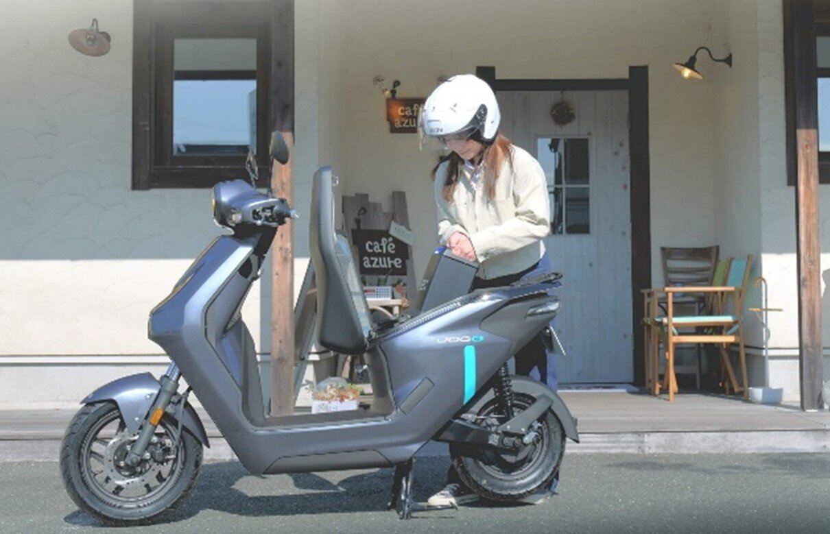 JOG Eを購入すると、国からの補助金（クリーンエネルギー自動車導入促進補助金〔CEV補助金〕）23,000円が交付されますが、国からの補助金に加えて、東京都からの助成金（クール・ネット東京 電動バイクの普及促進事業 助成金）として16,000円が交付されることが決定しました！